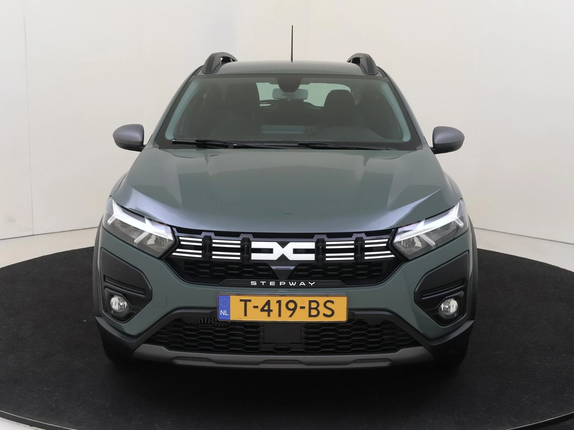 Dacia-Sandero Stepway-image-5