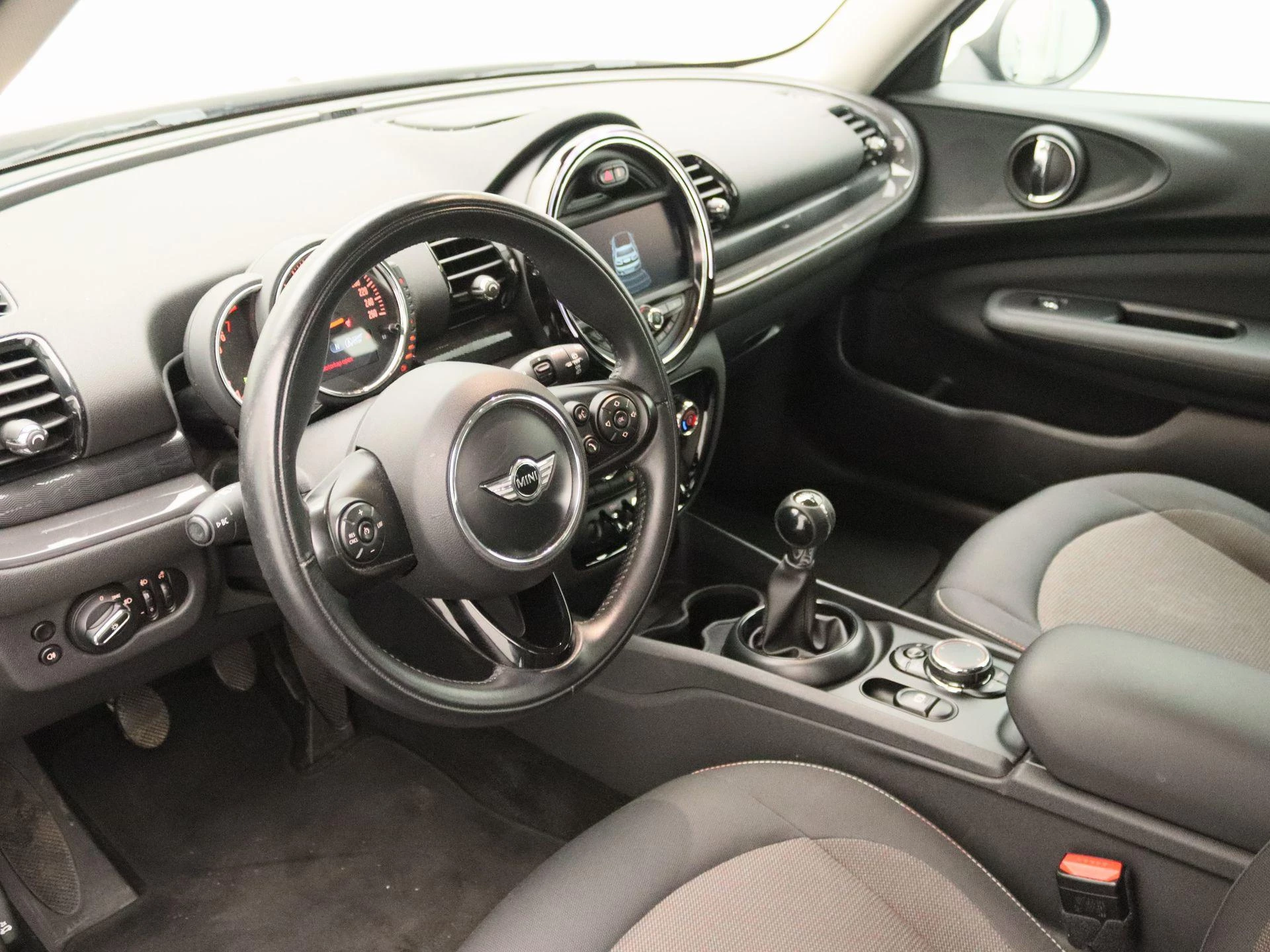 MINI-Clubman-image-22