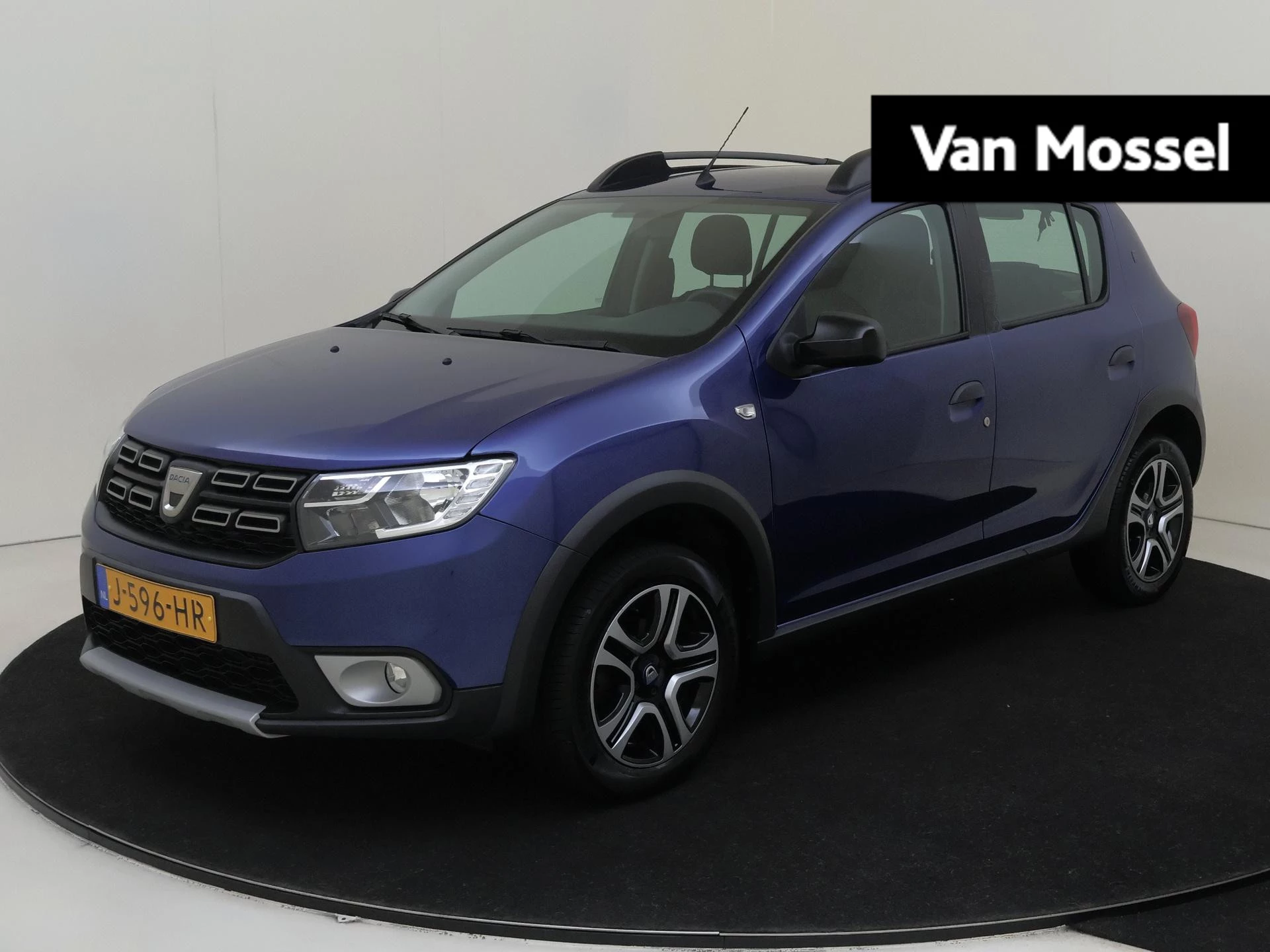 Dacia-Sandero Stepway-image-0