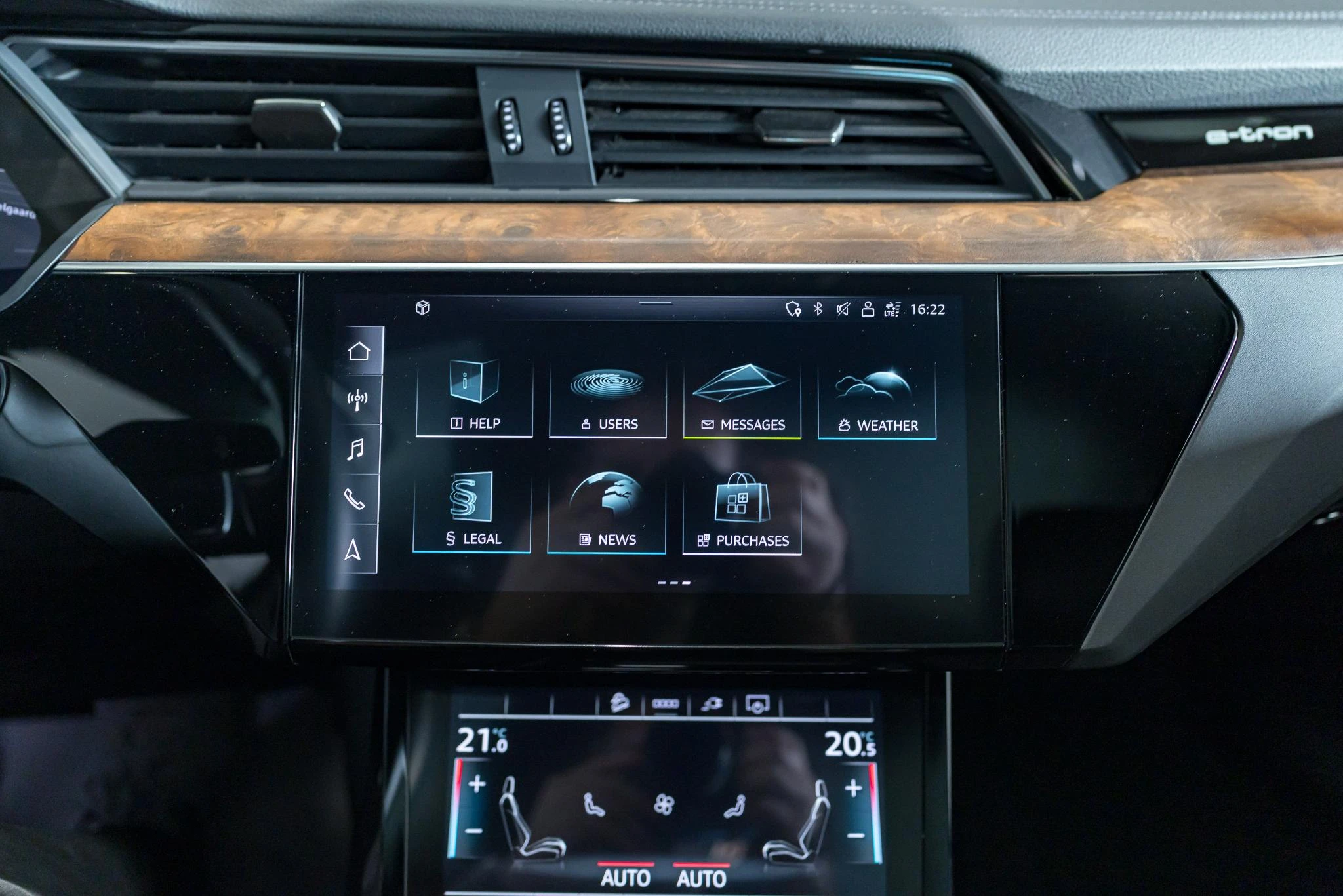 Audi-e-tron-image-40