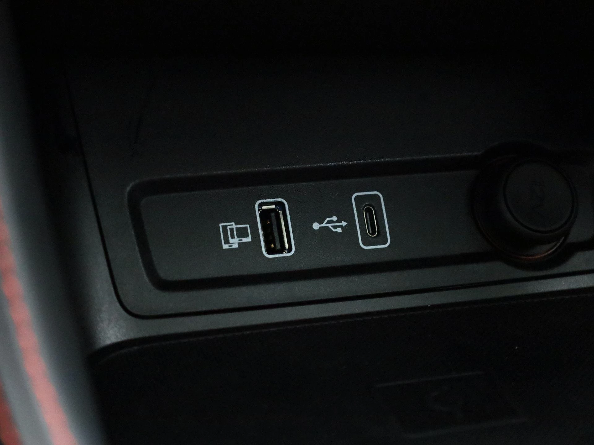 MG ZS EV Long Range Luxury 70 kWh