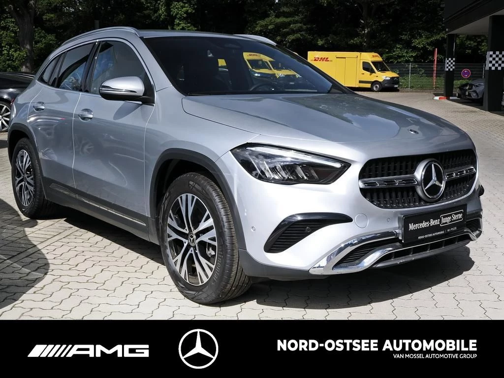 Mercedes-Benz GLA 200 d PROGRESSIVE AHK DISTRO KLIMA MBUX NAVI Progressive