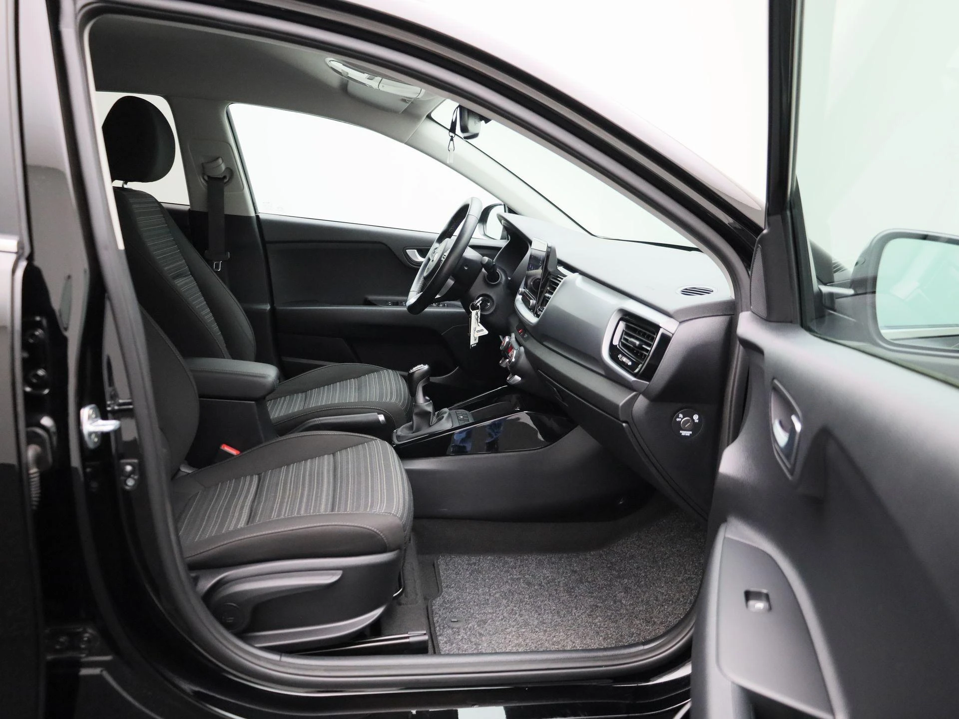 Kia-Stonic-image-33