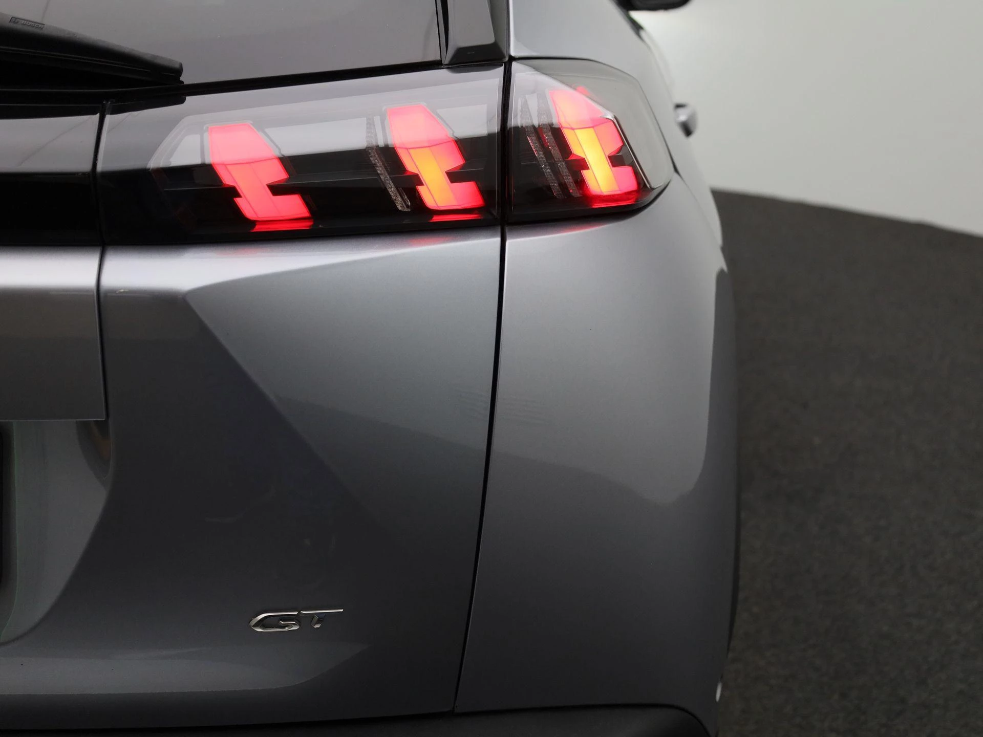 Peugeot e-2008 EV GT 50 kWh