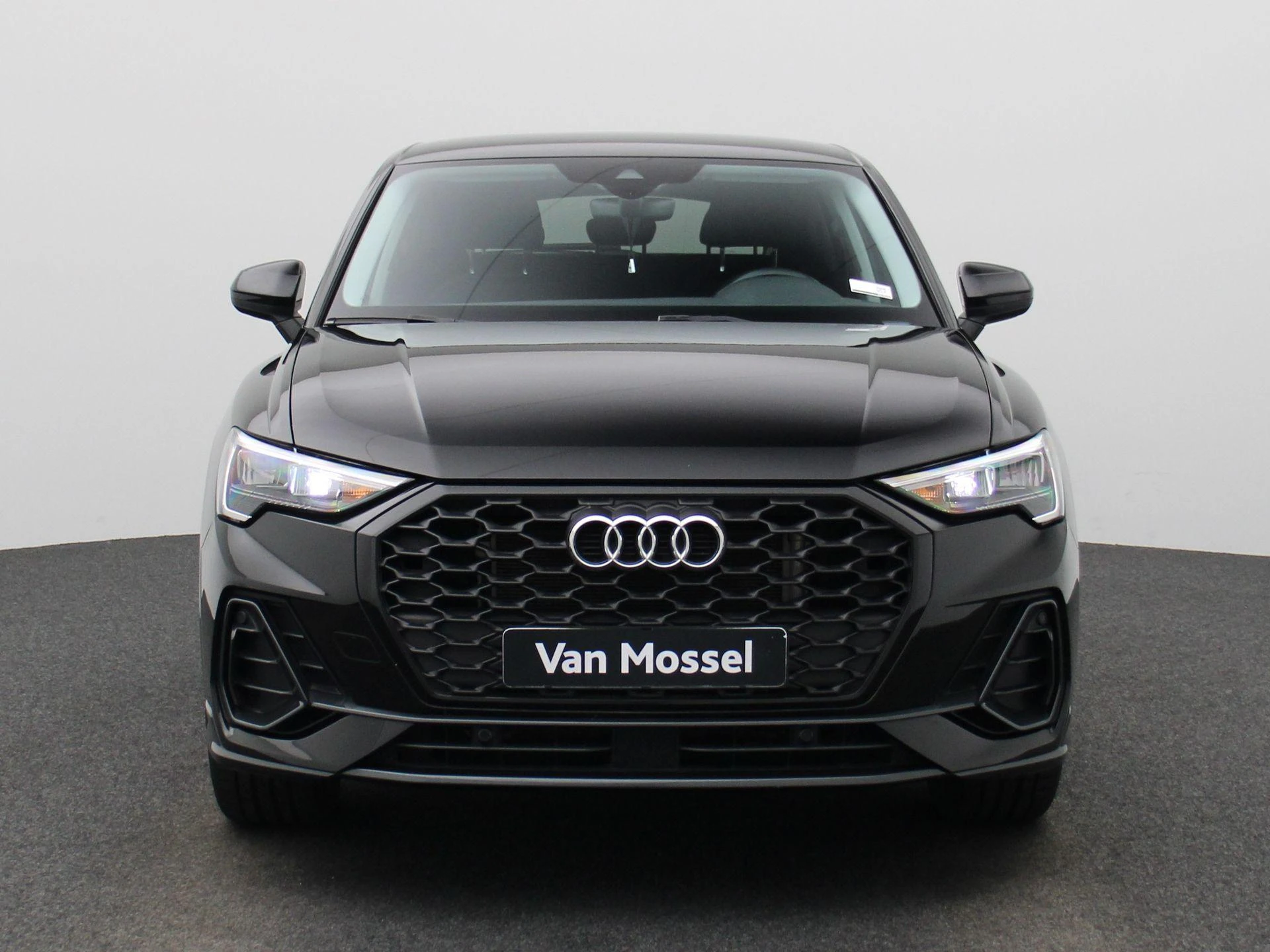Audi-Q3-image-2