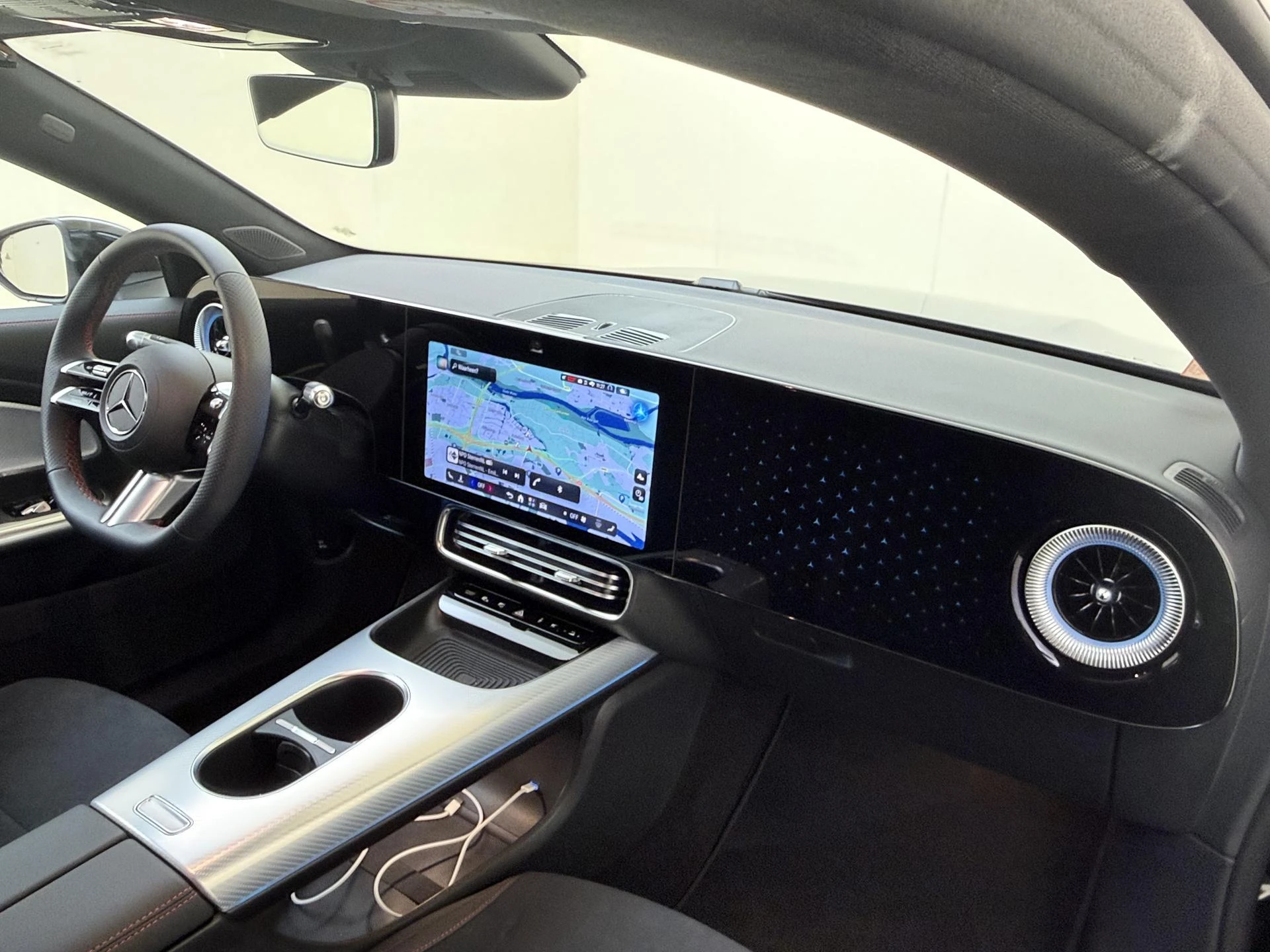 Mercedes-Benz-CLA-image-4
