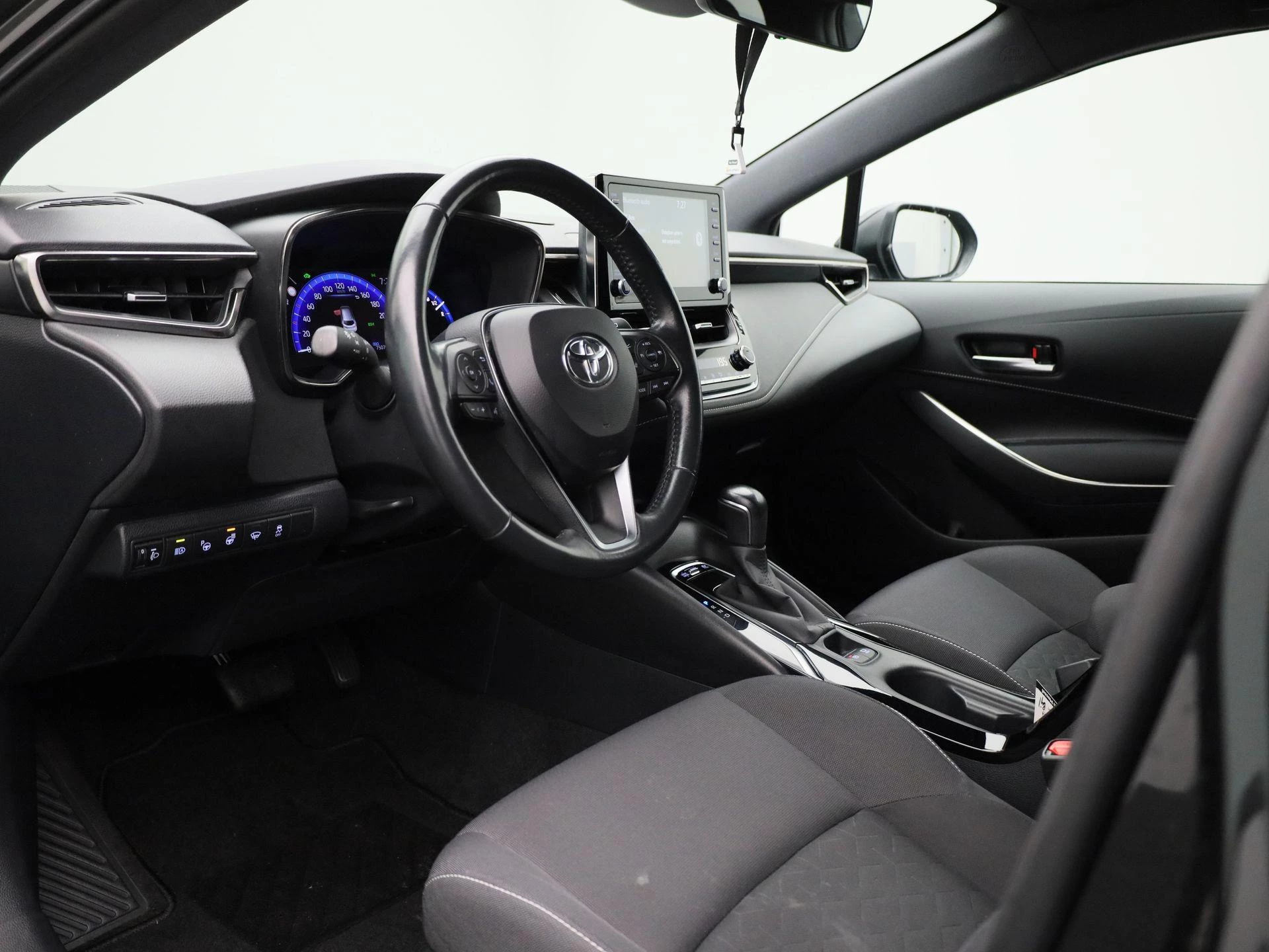 Toyota-Corolla Touring Sports-image-30