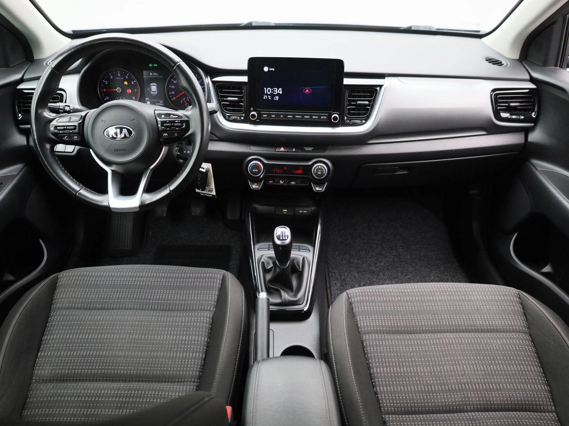 Kia-Stonic-image-8