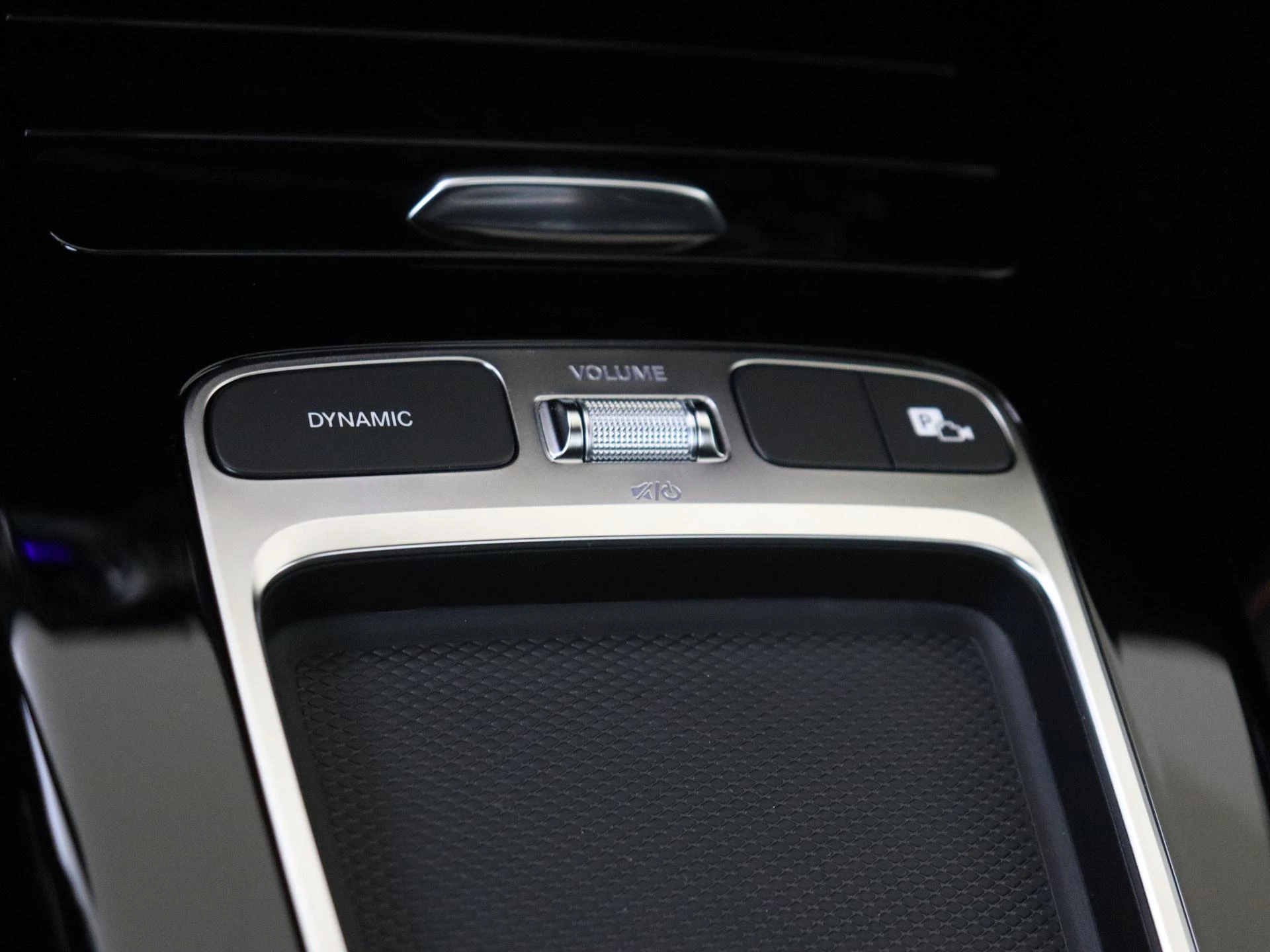 Mercedes-Benz-A-Klasse-image-20