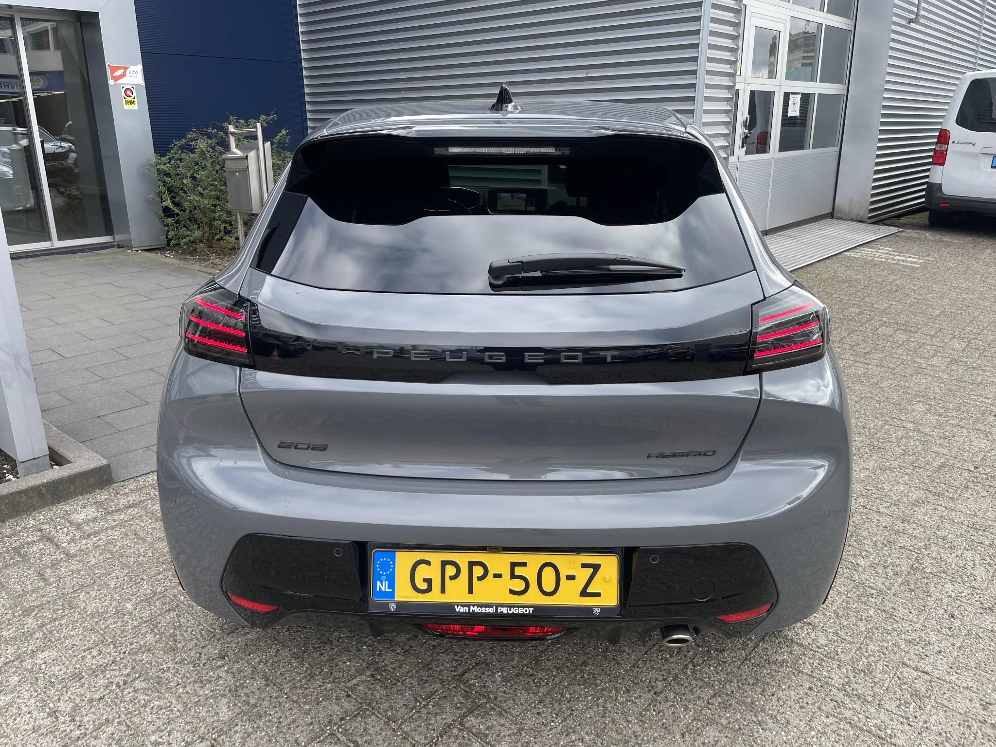 Peugeot-208-image-6