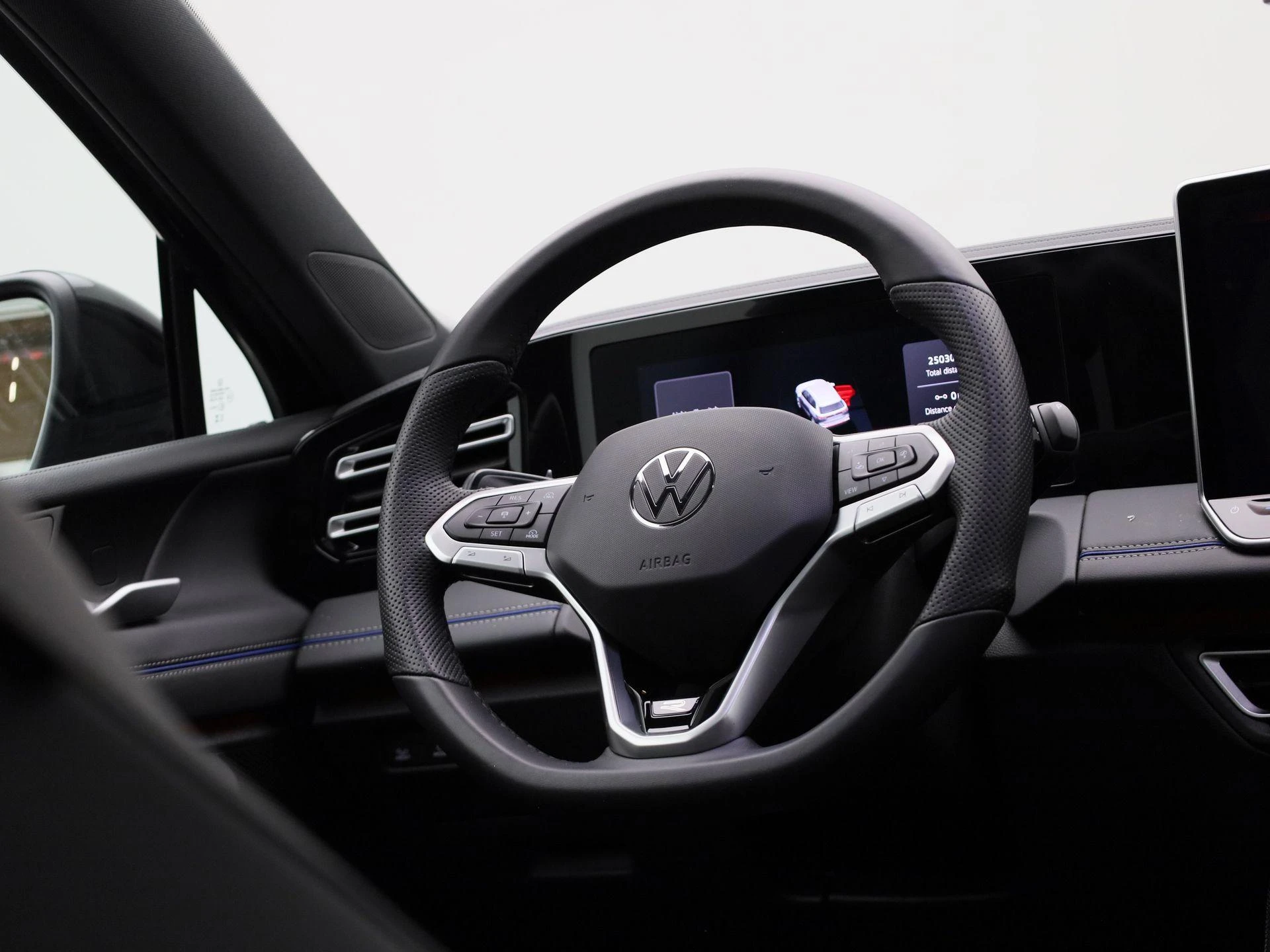 Volkswagen-Tiguan-image-45