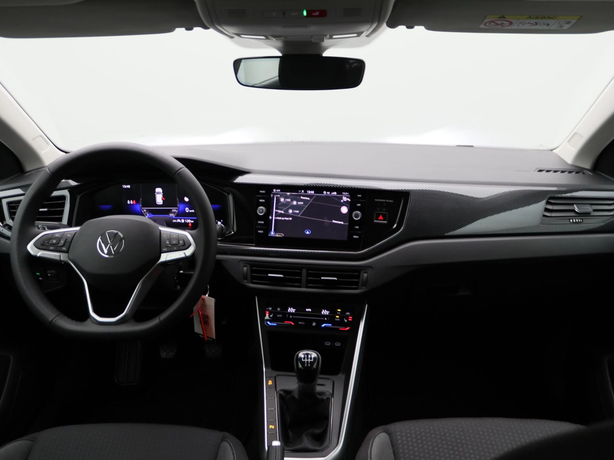 Volkswagen-Polo-image-30