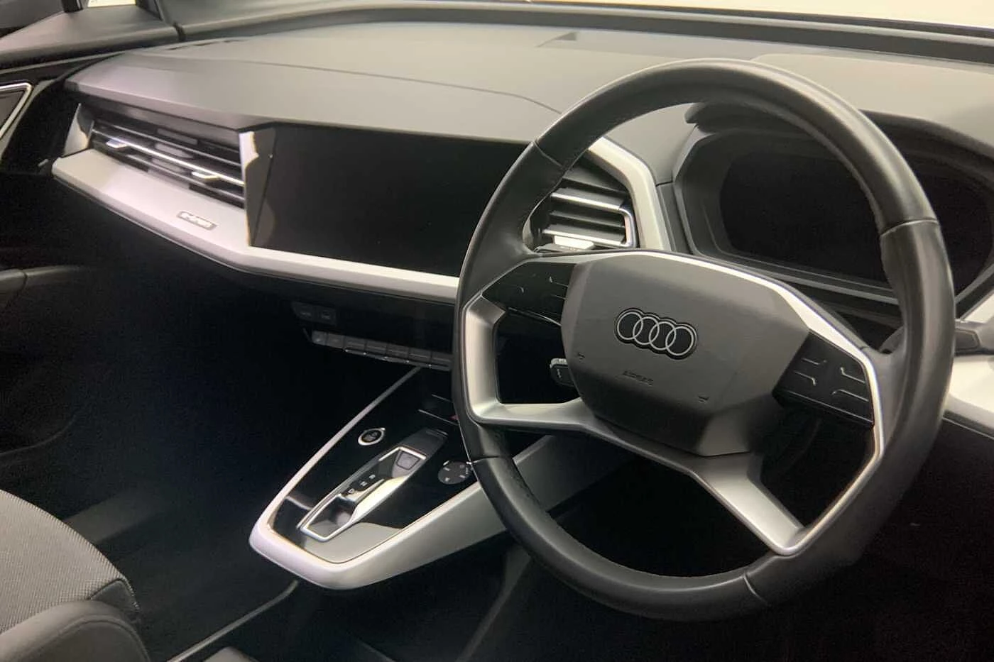 Audi-Q4 Sportback e-tron-image-5