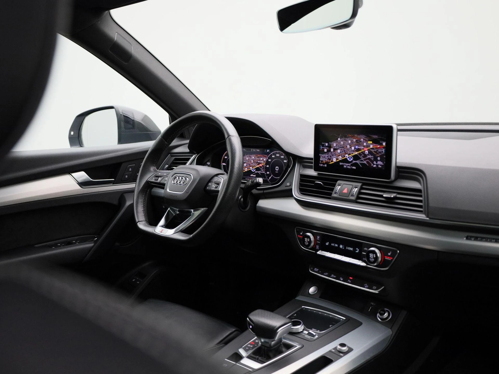 Audi-Q5-image-30
