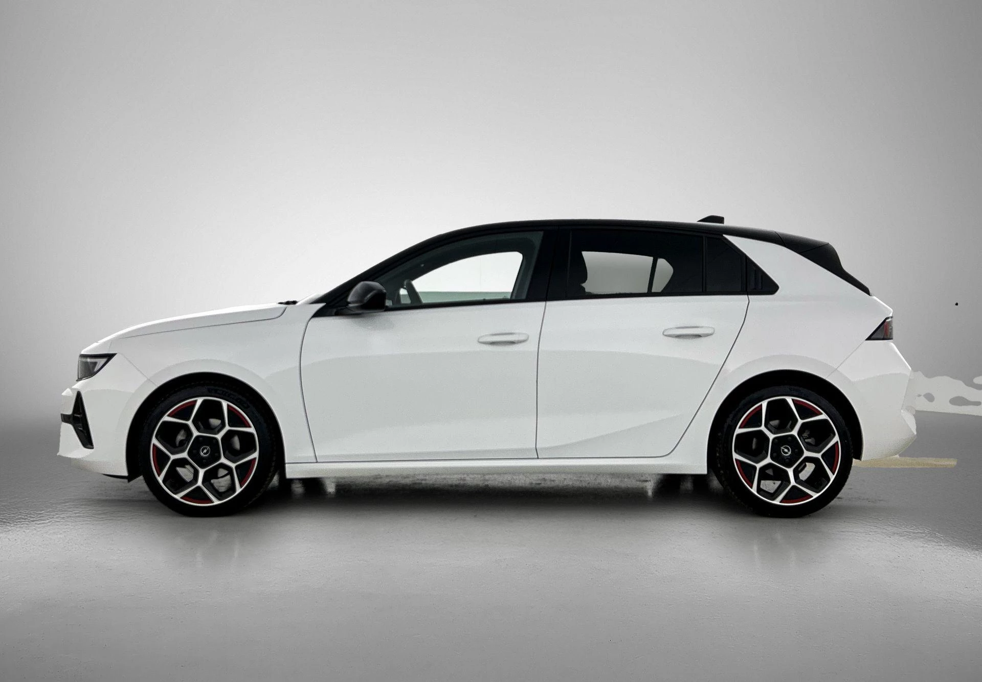 Opel-Astra-image-2