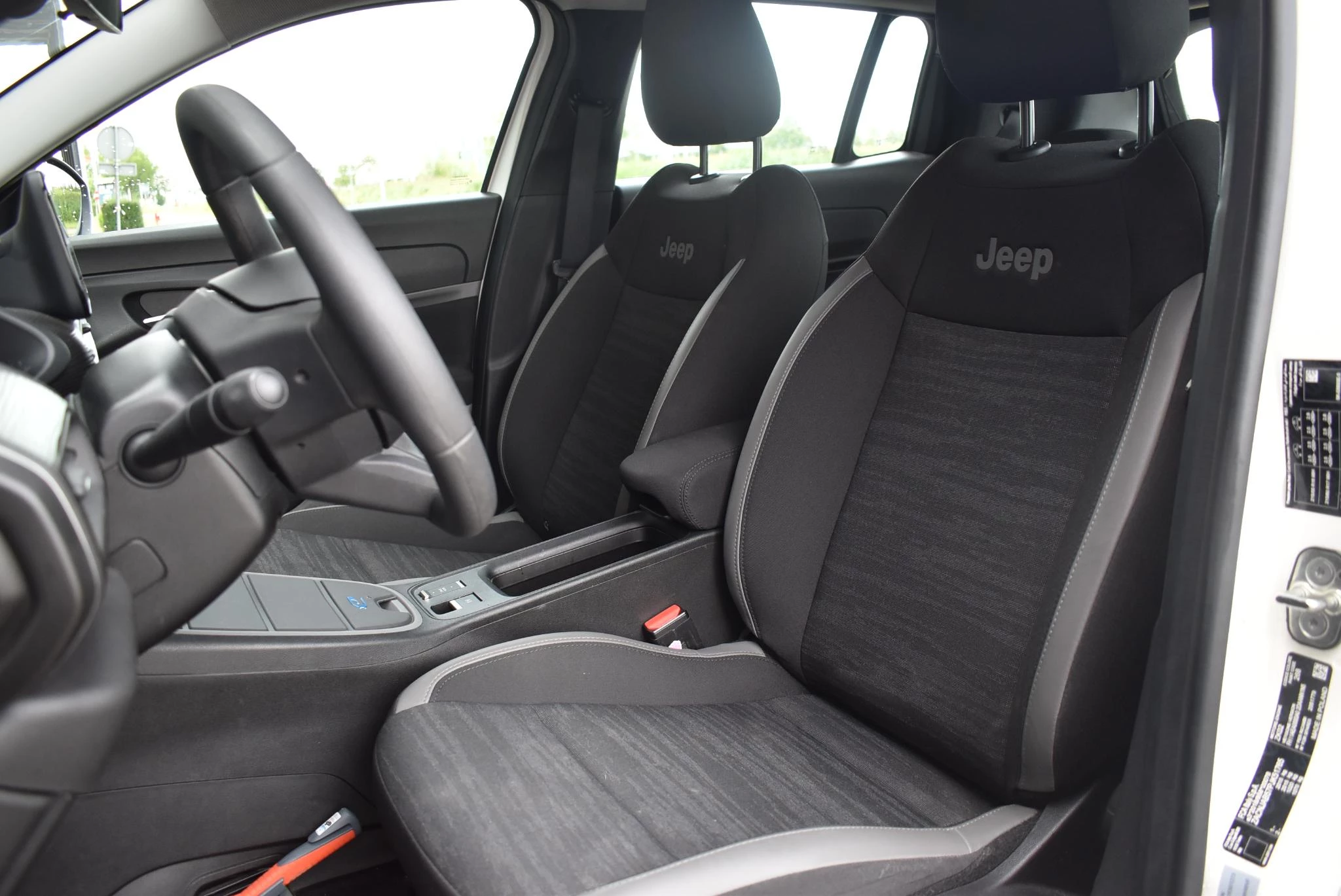 Jeep-Avenger-image-12