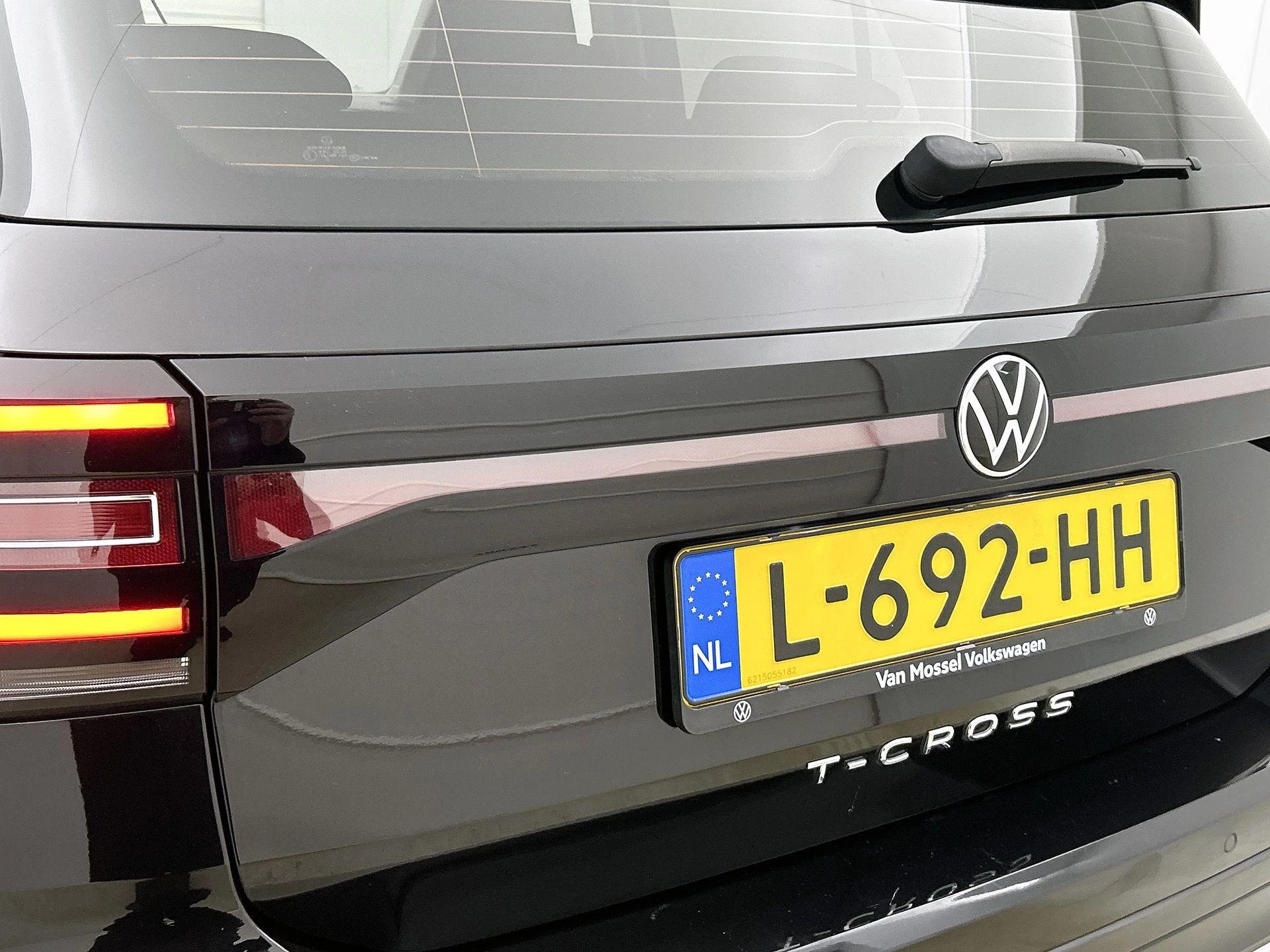 Volkswagen-T-Cross-image-34