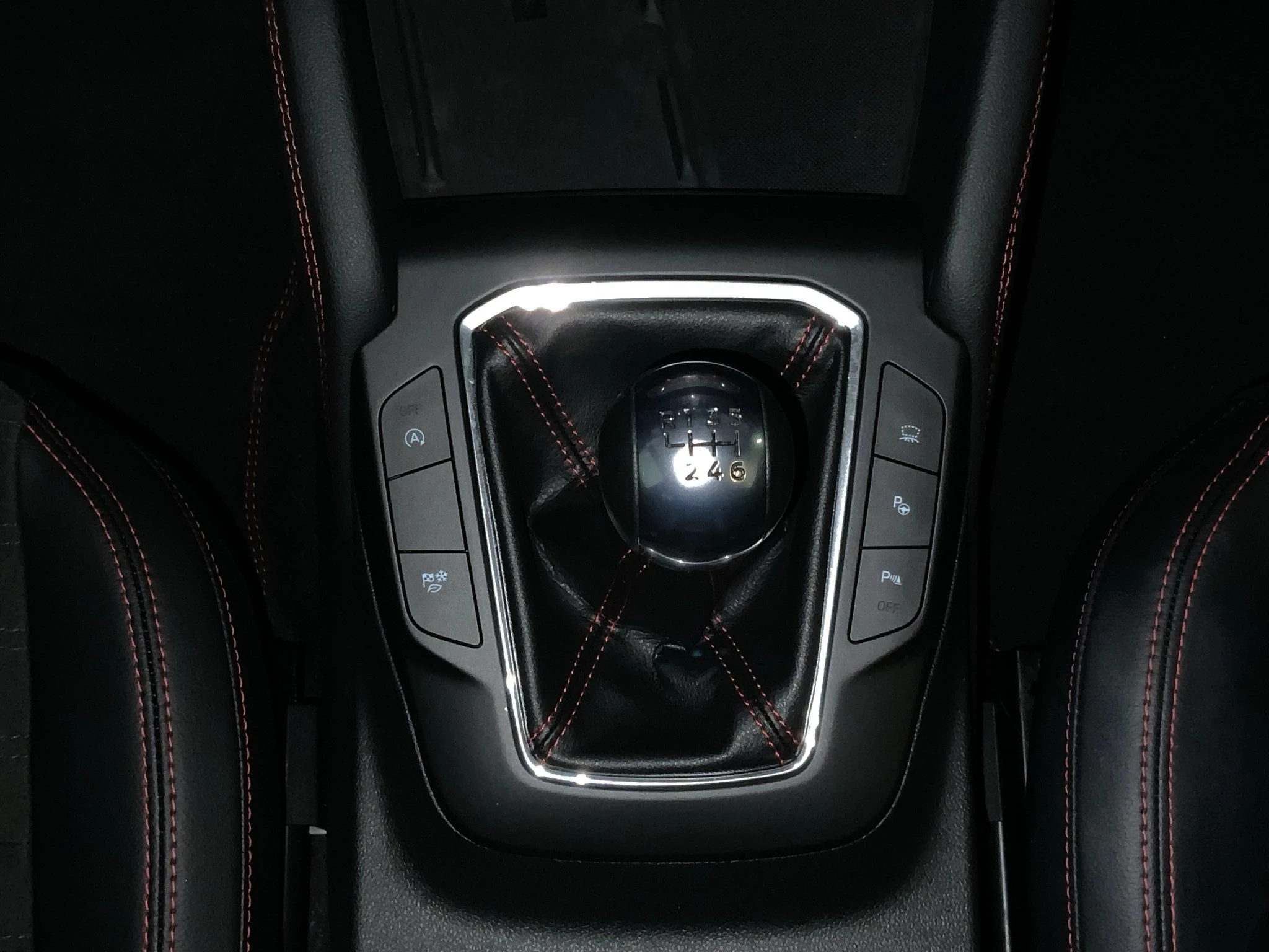 Ford Kuga ST-Line X*PANO*AHK*KAM*ACC*NAVI*SOUND-SYS.