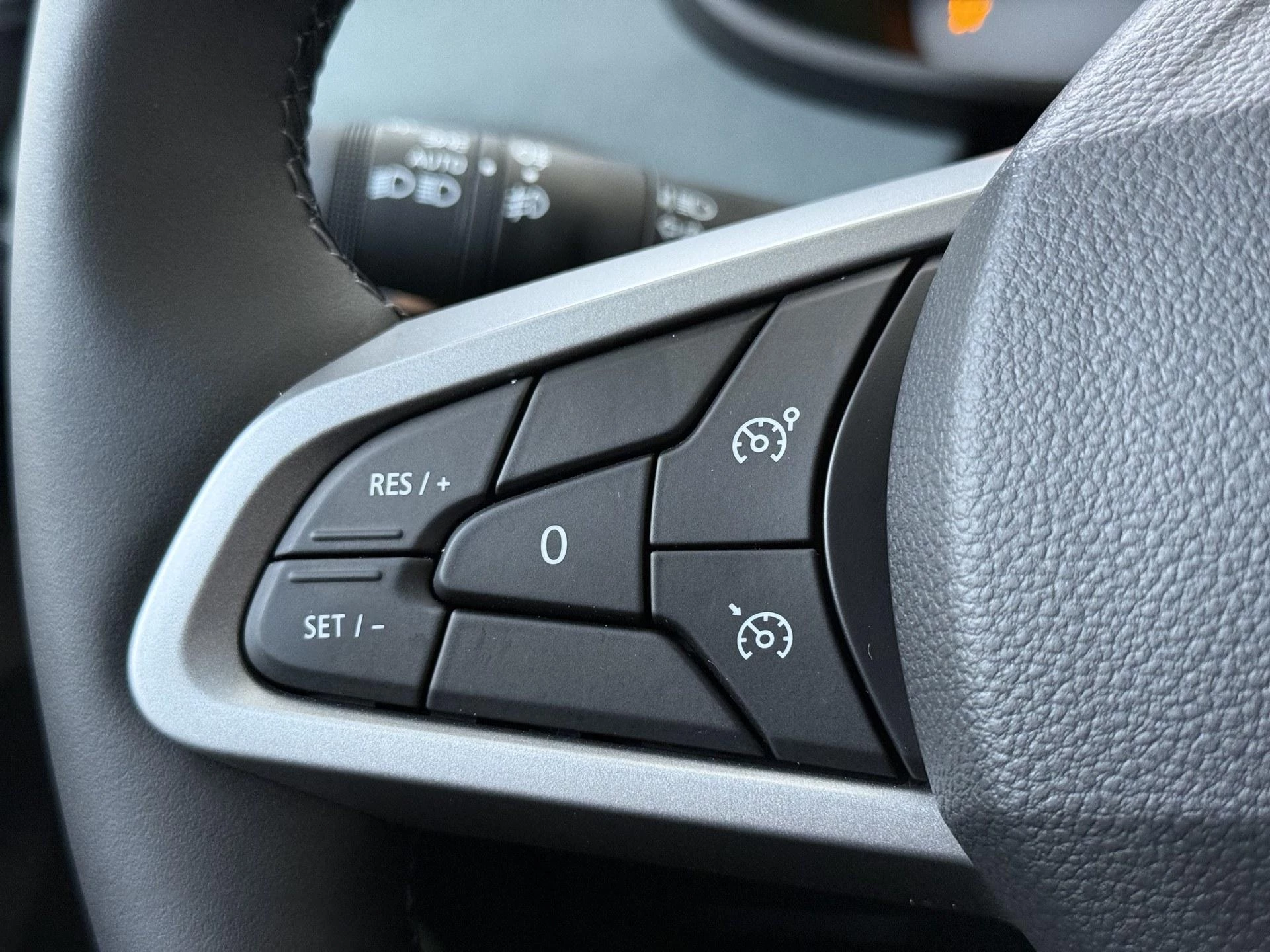 Dacia-Sandero Stepway-image-13