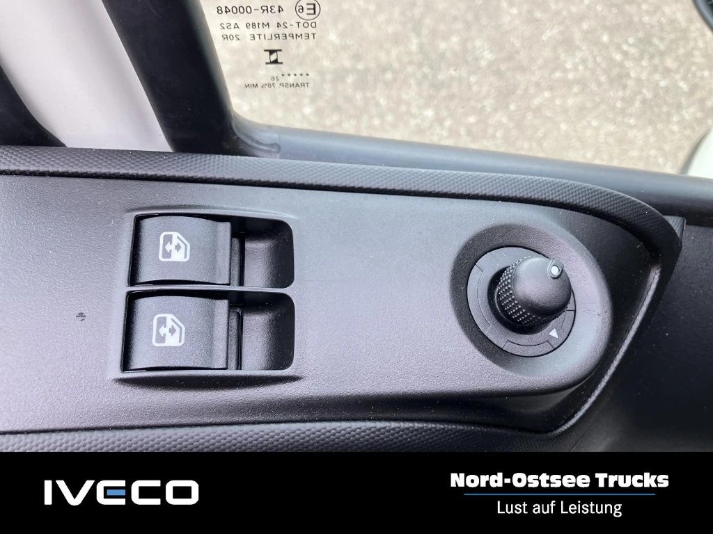 Iveco Daily 35S18HA8 DoKa Pritsche AHK AUT Kam. LM