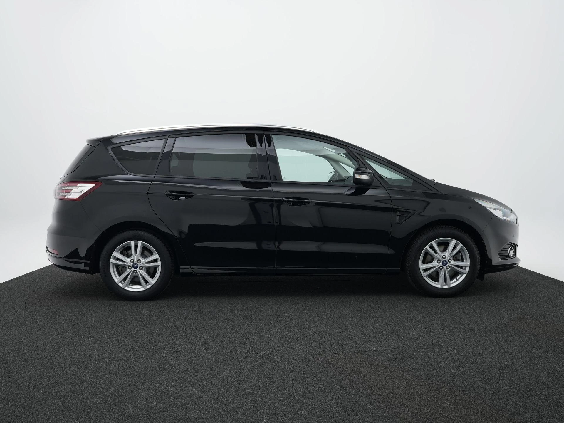 Ford-S-Max-image-10