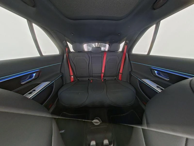 Mercedes-Benz-Classe E-image-5