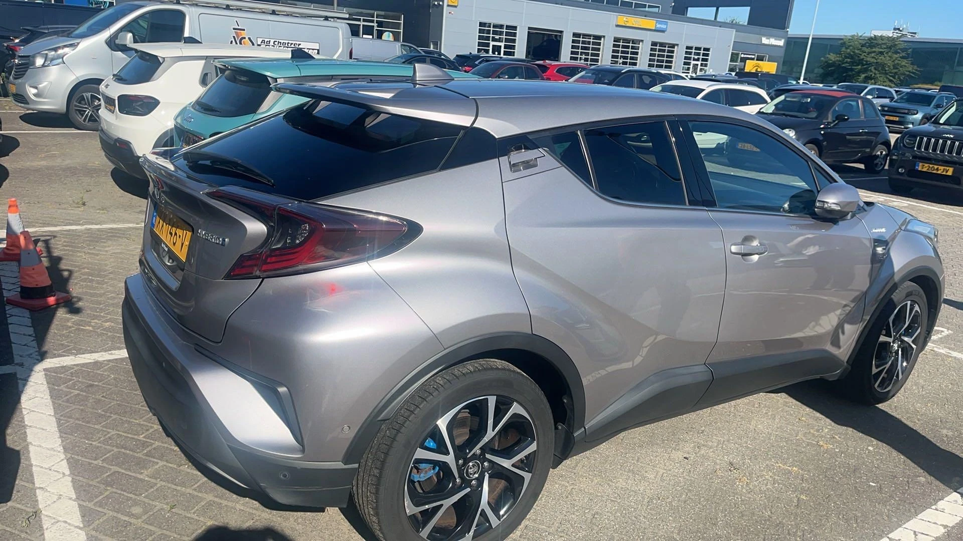 Toyota-C-HR-image-1