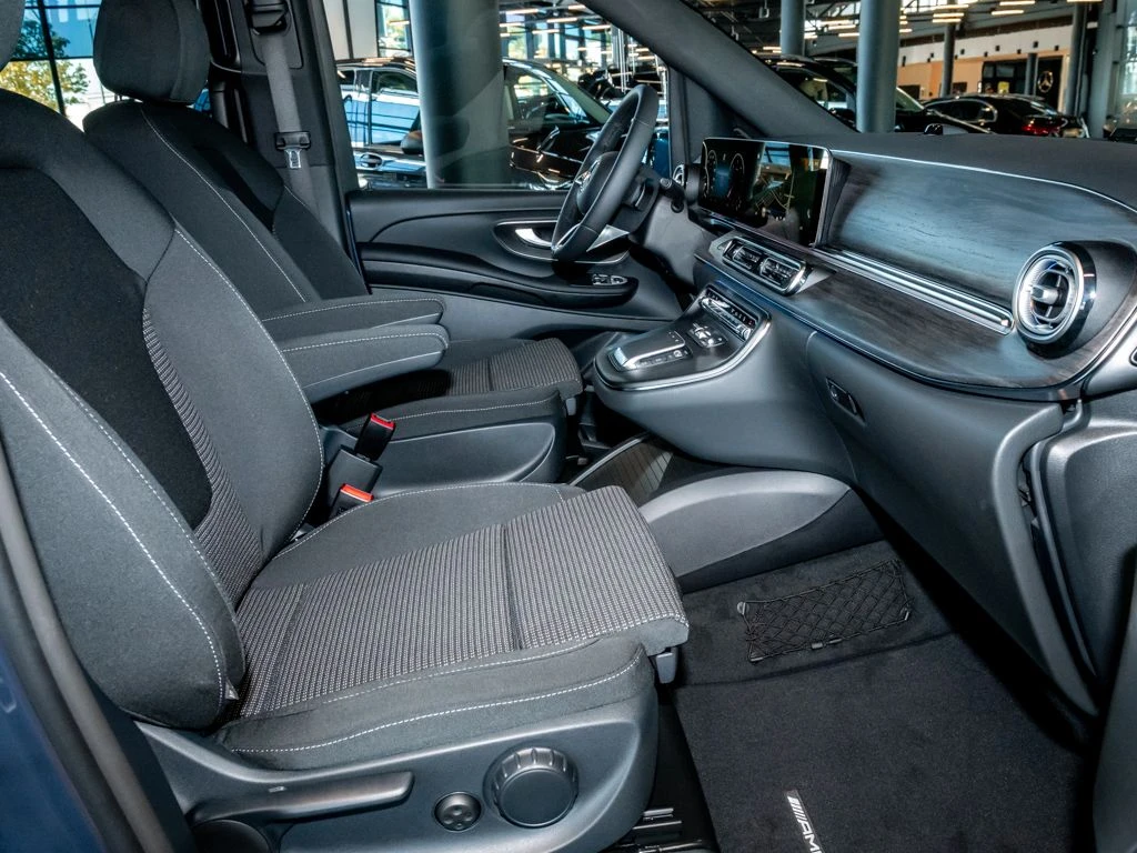 Mercedes-Benz-V-Klasse 300 d-image-10