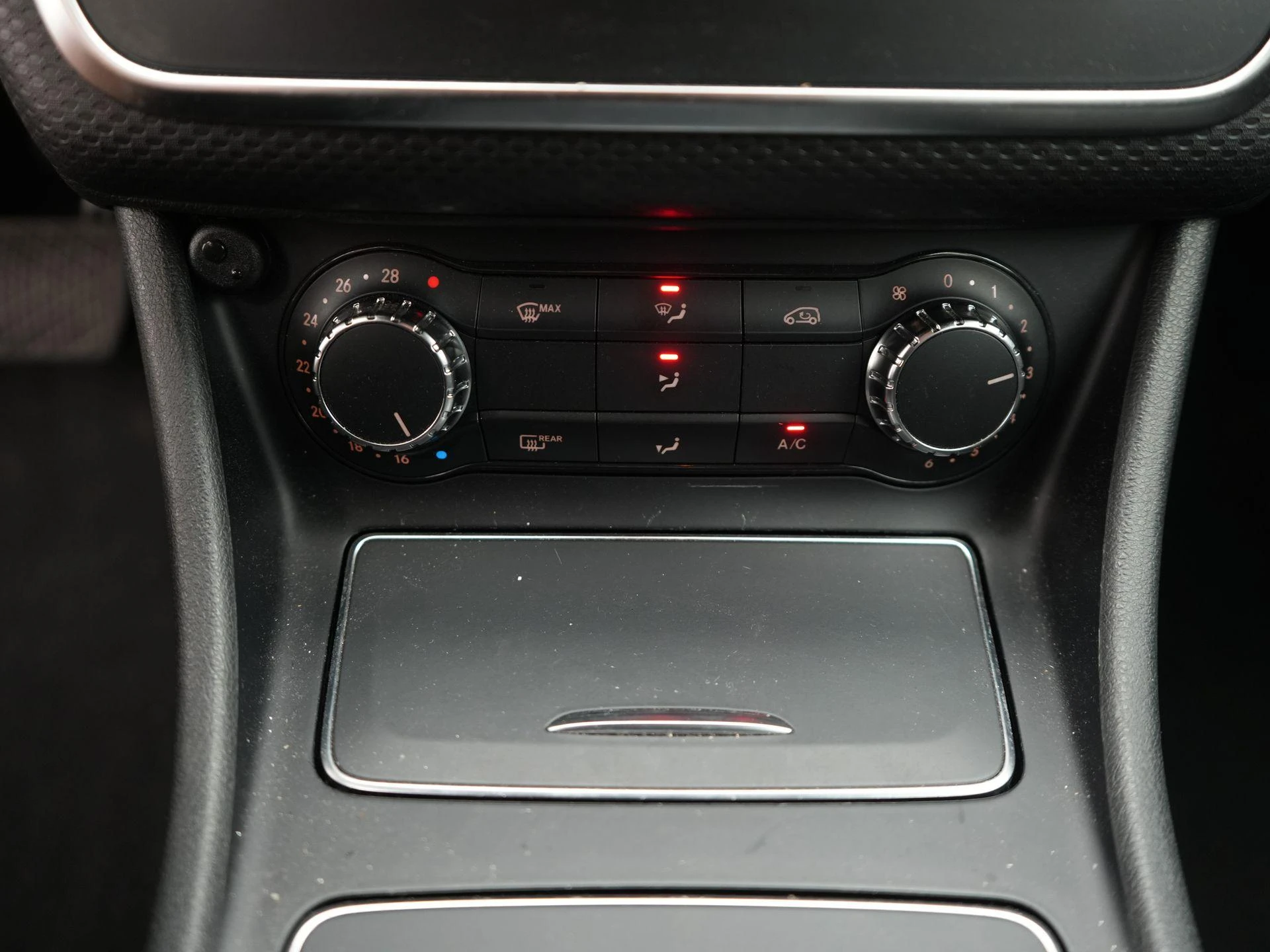 Mercedes-Benz-A-Klasse-image-17