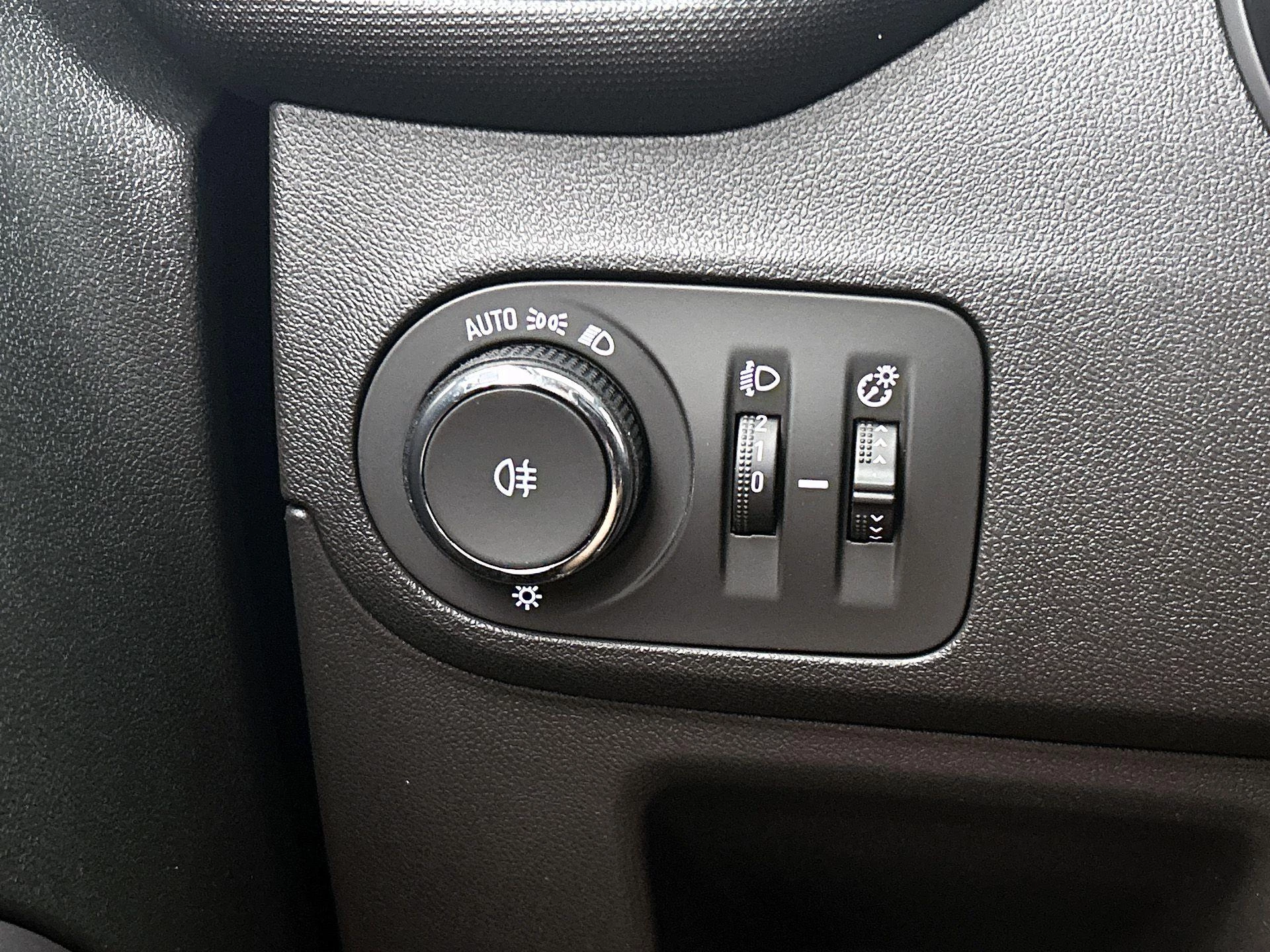 Opel-Crossland-image-17