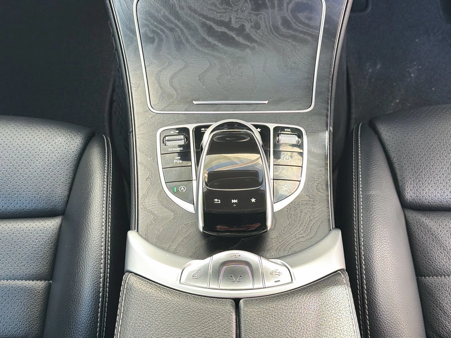 Mercedes-Benz C-Class CLASS C220d 4MATIC Nightfall Ed Premium+ 2dr Auto