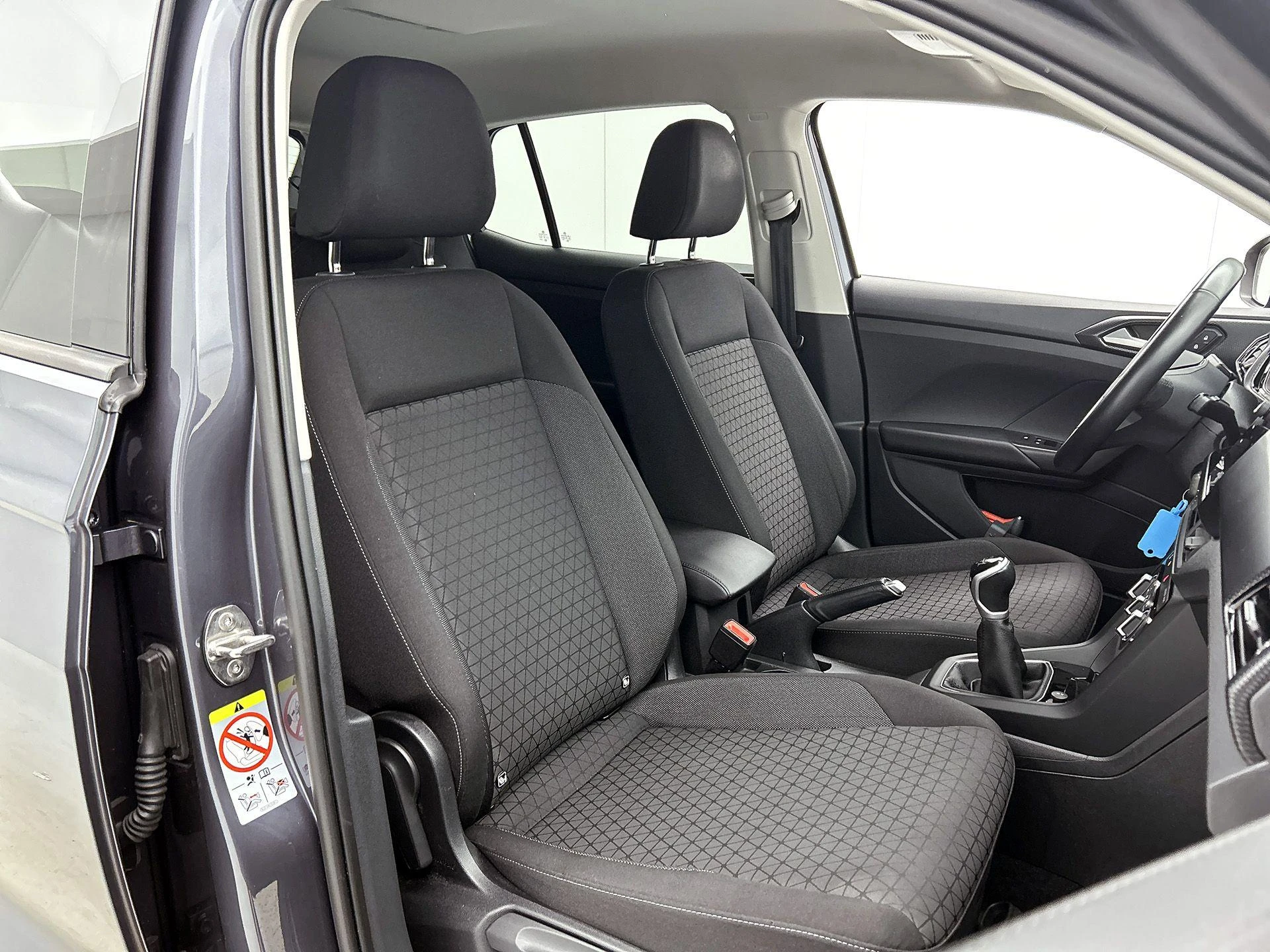 Volkswagen-T-Cross-image-34