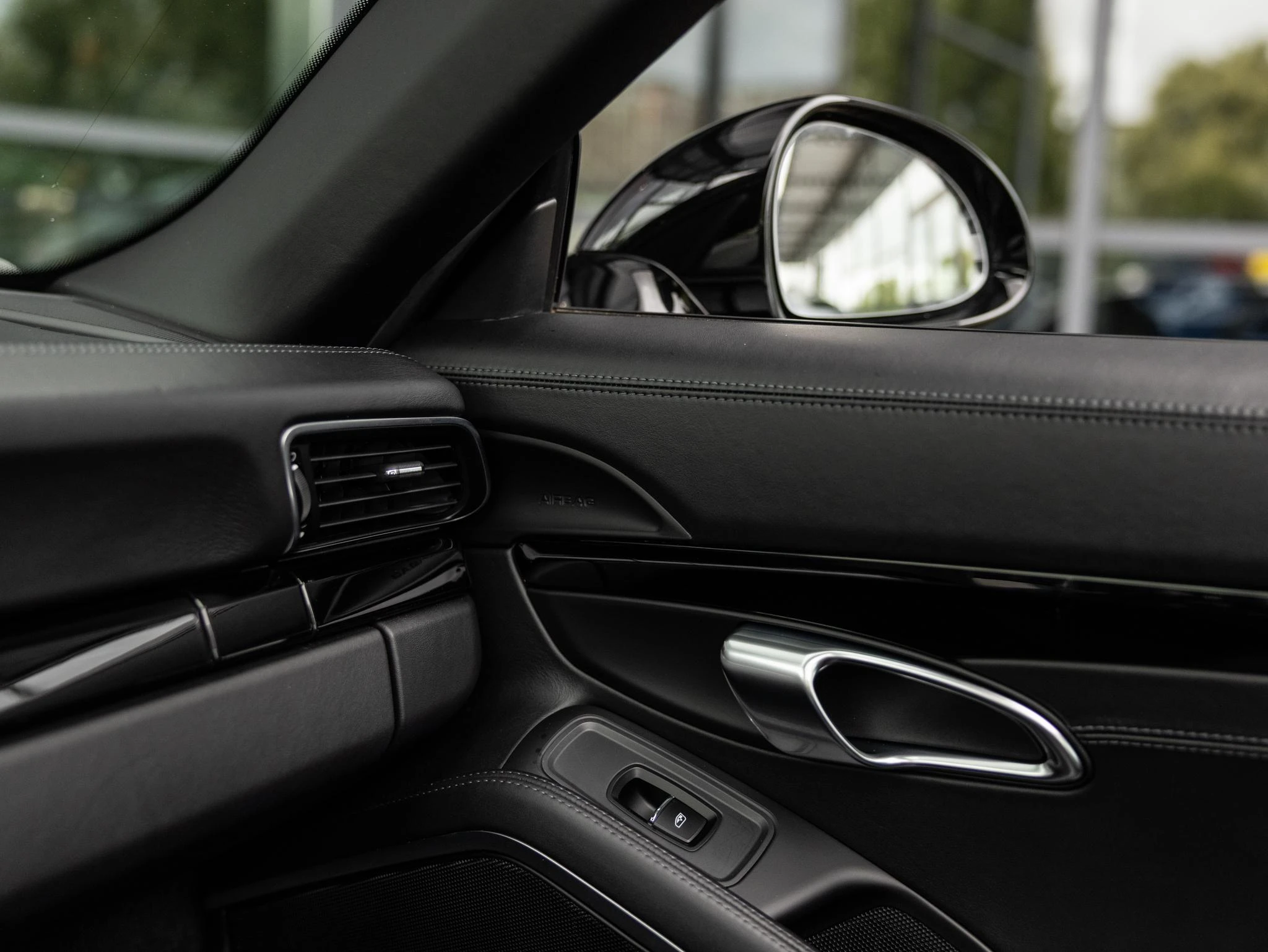 Porsche-911-image-46