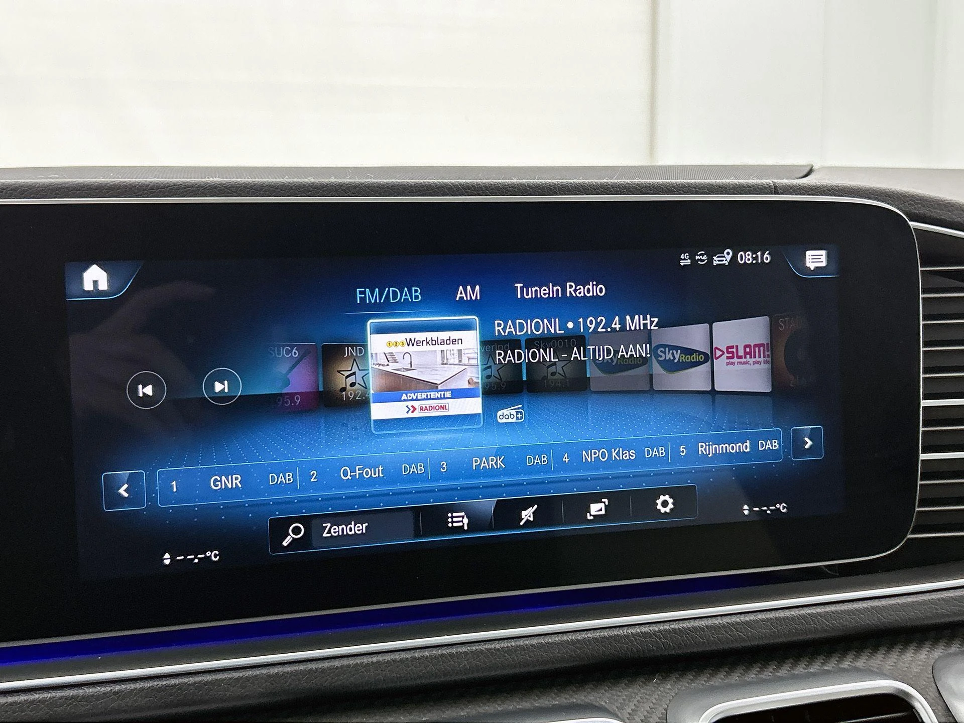 Mercedes-Benz-GLE-image-6