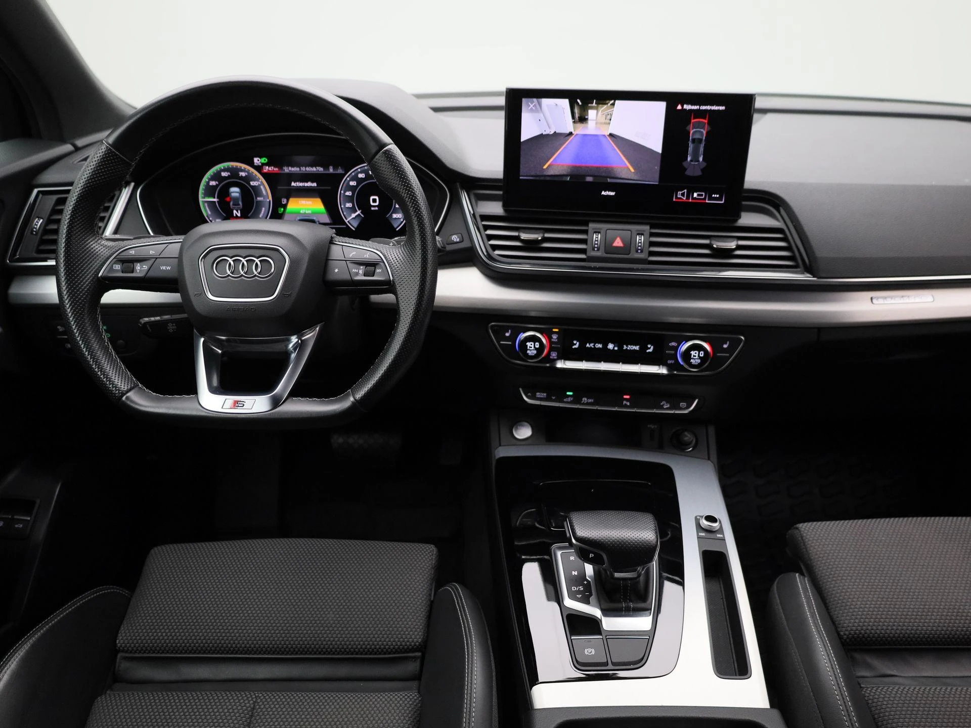Audi-Q5-image-6