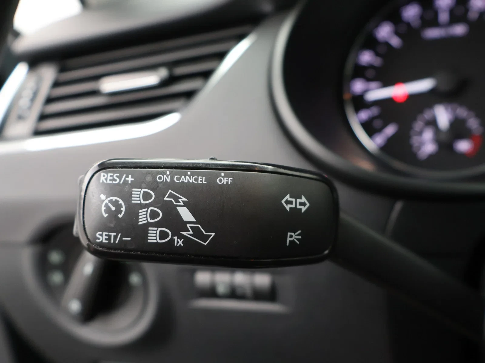 Škoda Octavia Combi Octavia Combi Ambition 1,.6TDI 90PK *TREKHAAK*NAVI*CRUISE CONTROL*DAB RADIO*AIRCO*BLTH*...*