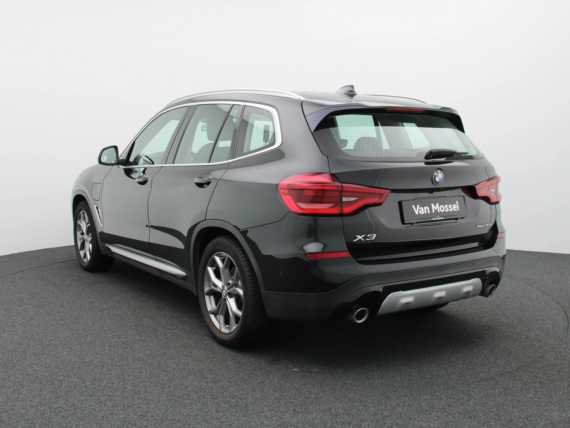 BMW-X3-image-1