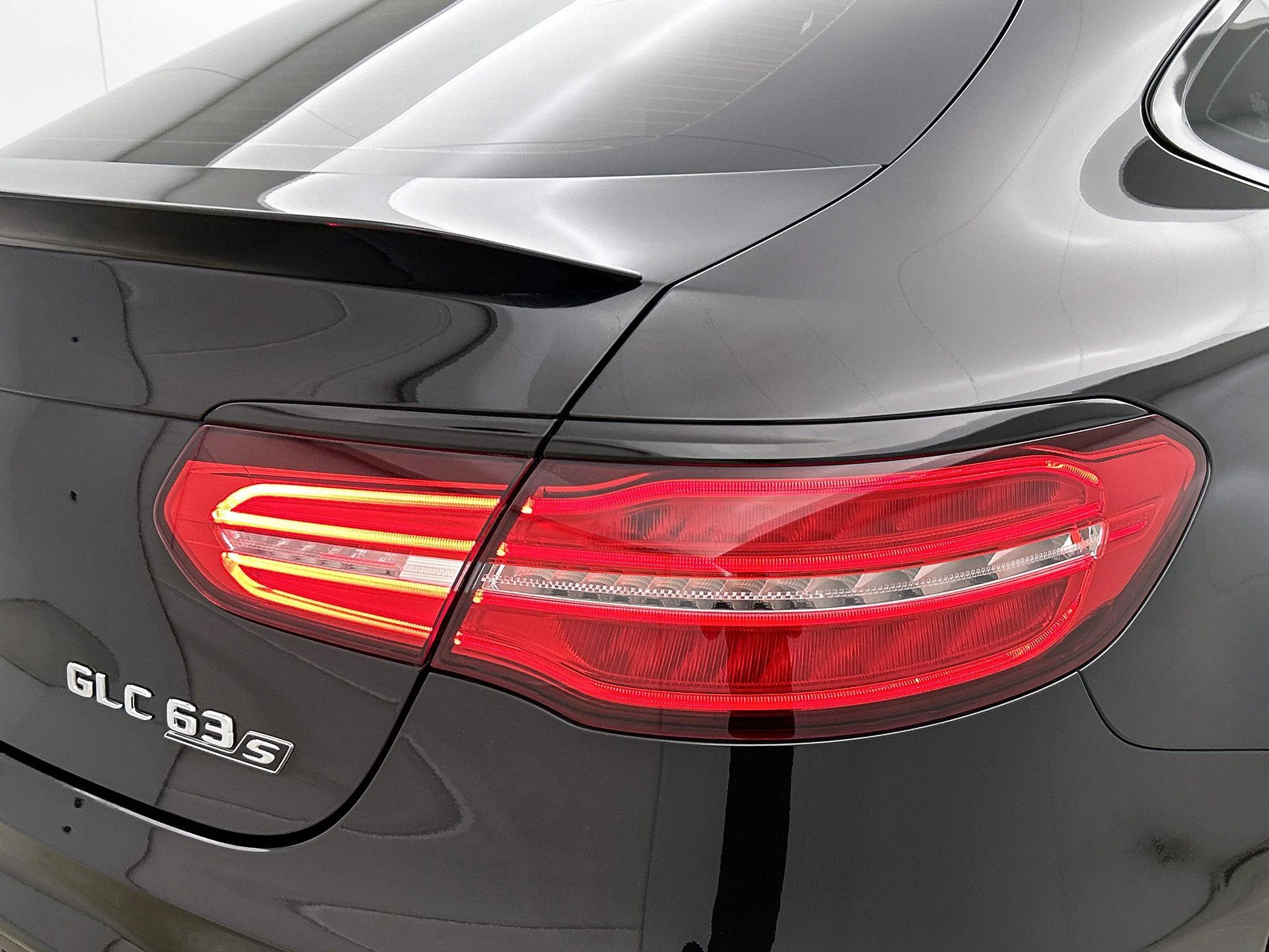 Mercedes-Benz-GLC-image-38