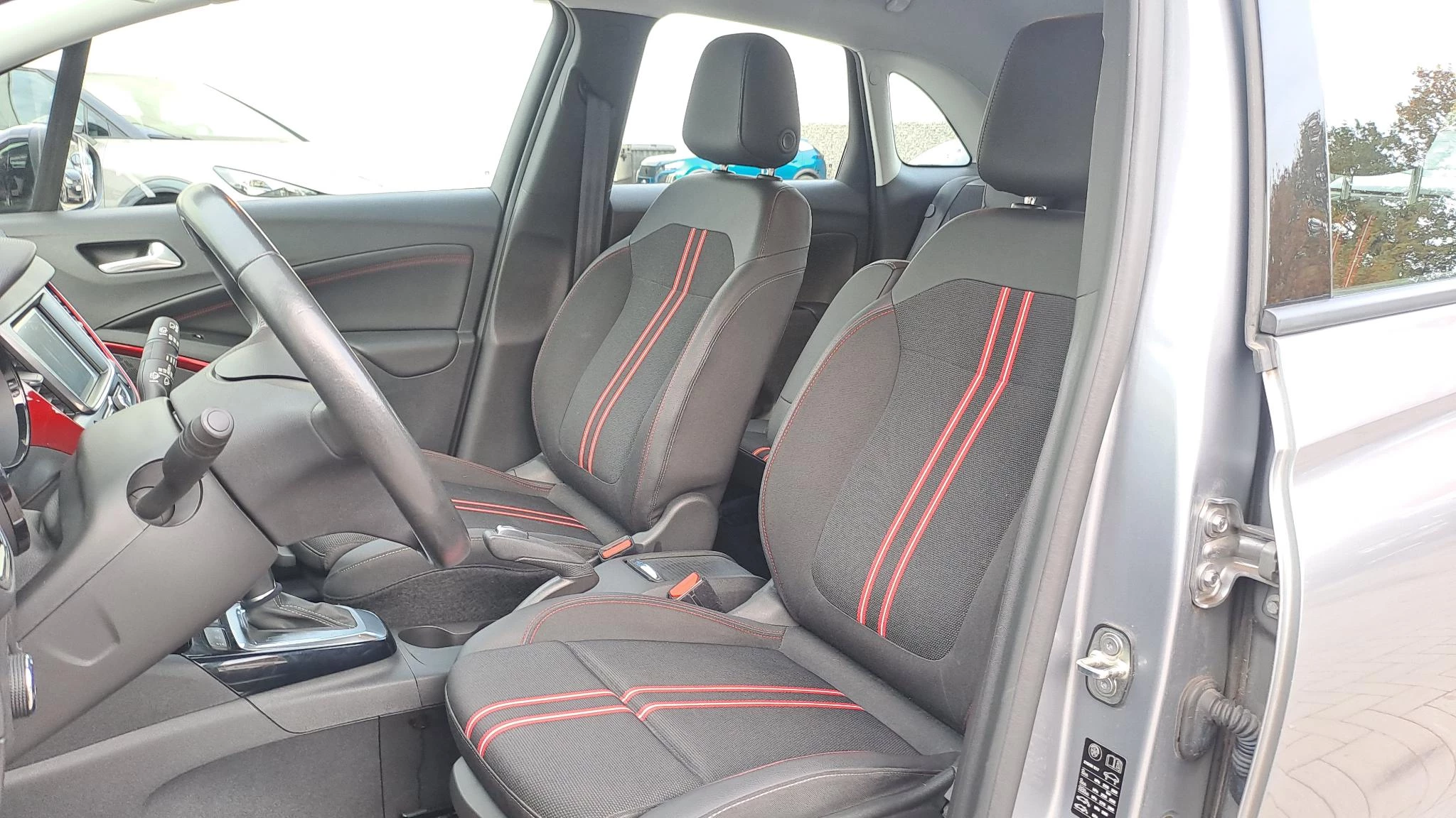 Opel-Crossland X-image-10