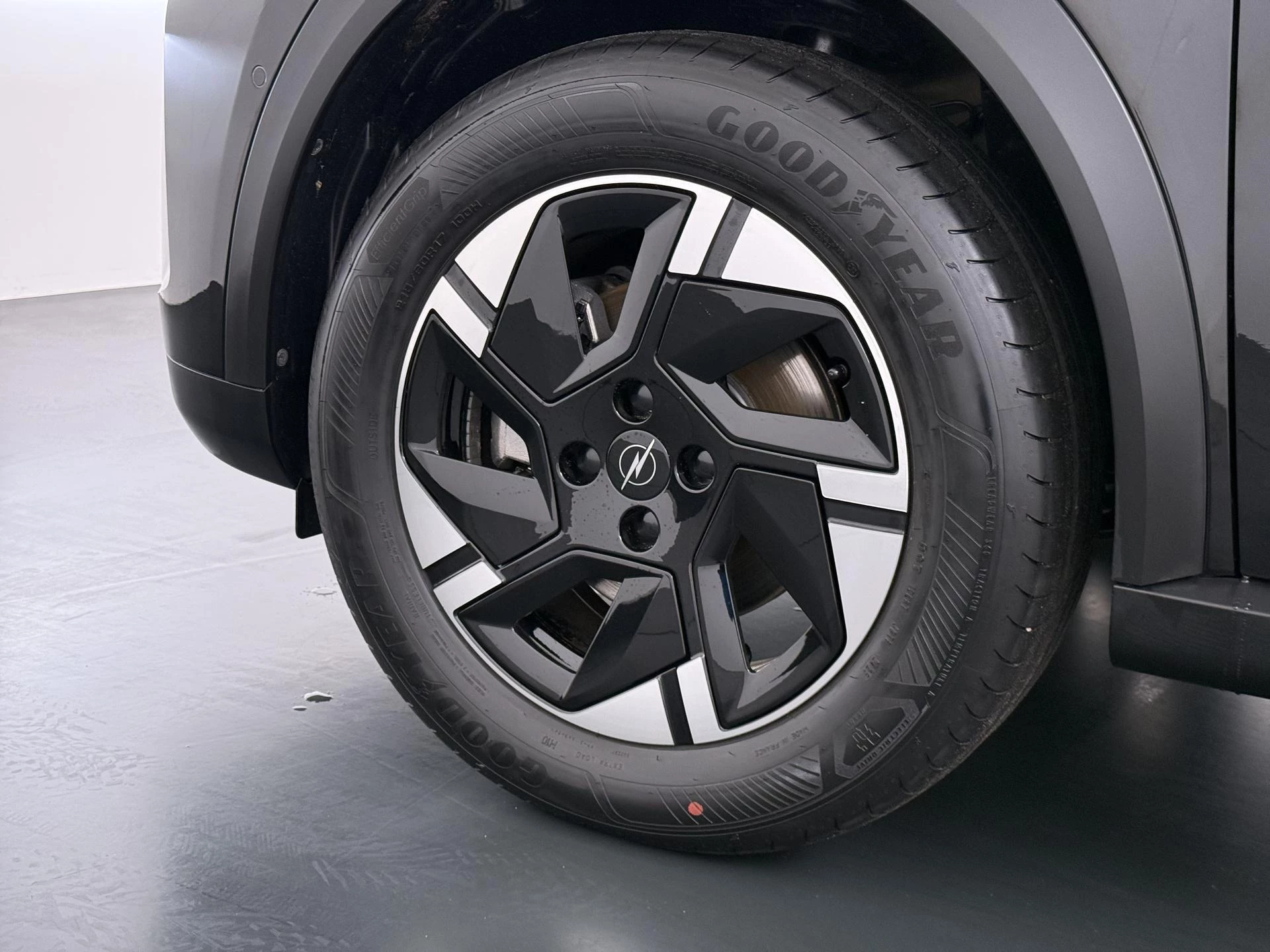 Opel-Frontera-image-5