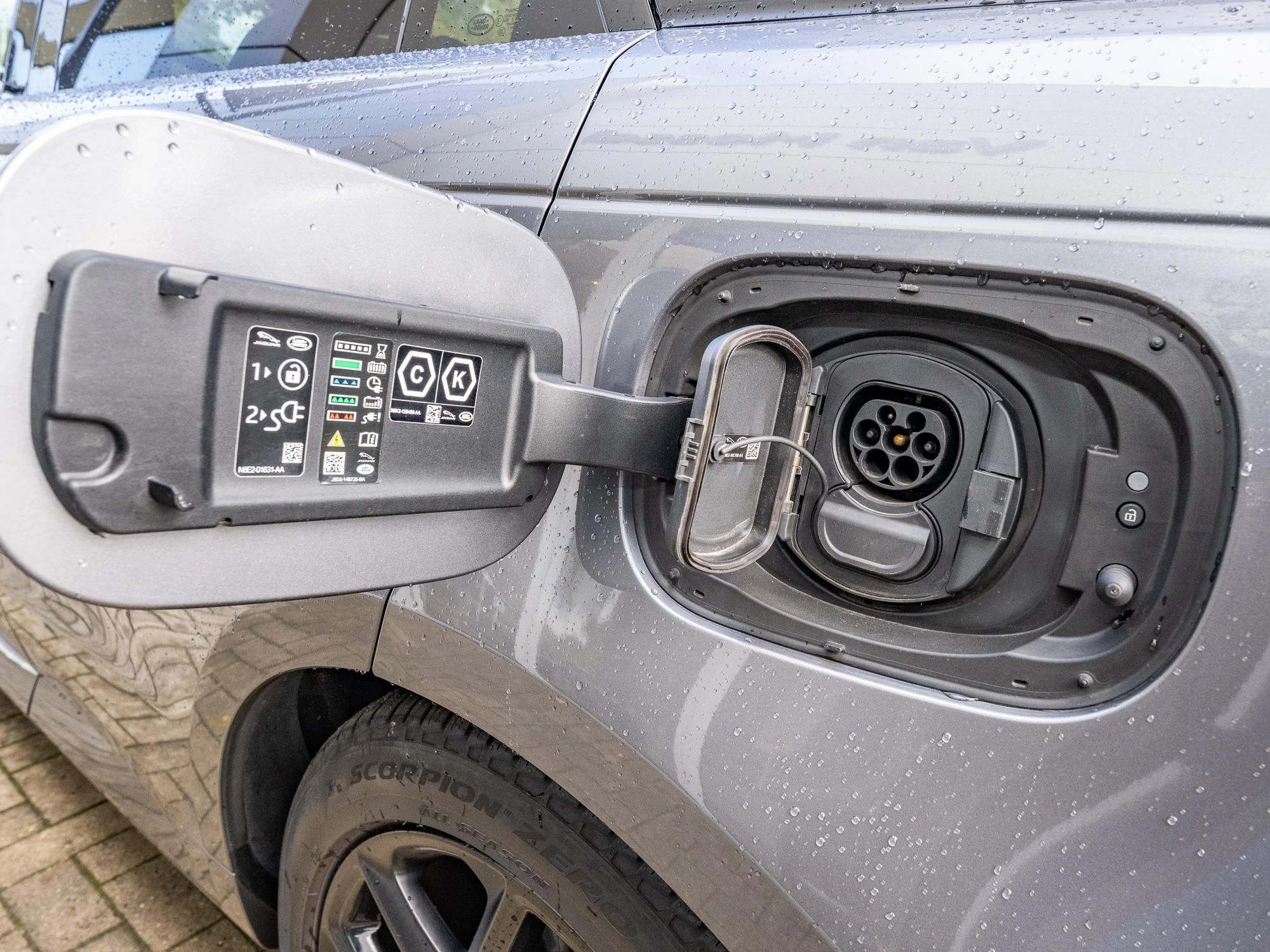Land Rover-Range Rover Sport-image-17