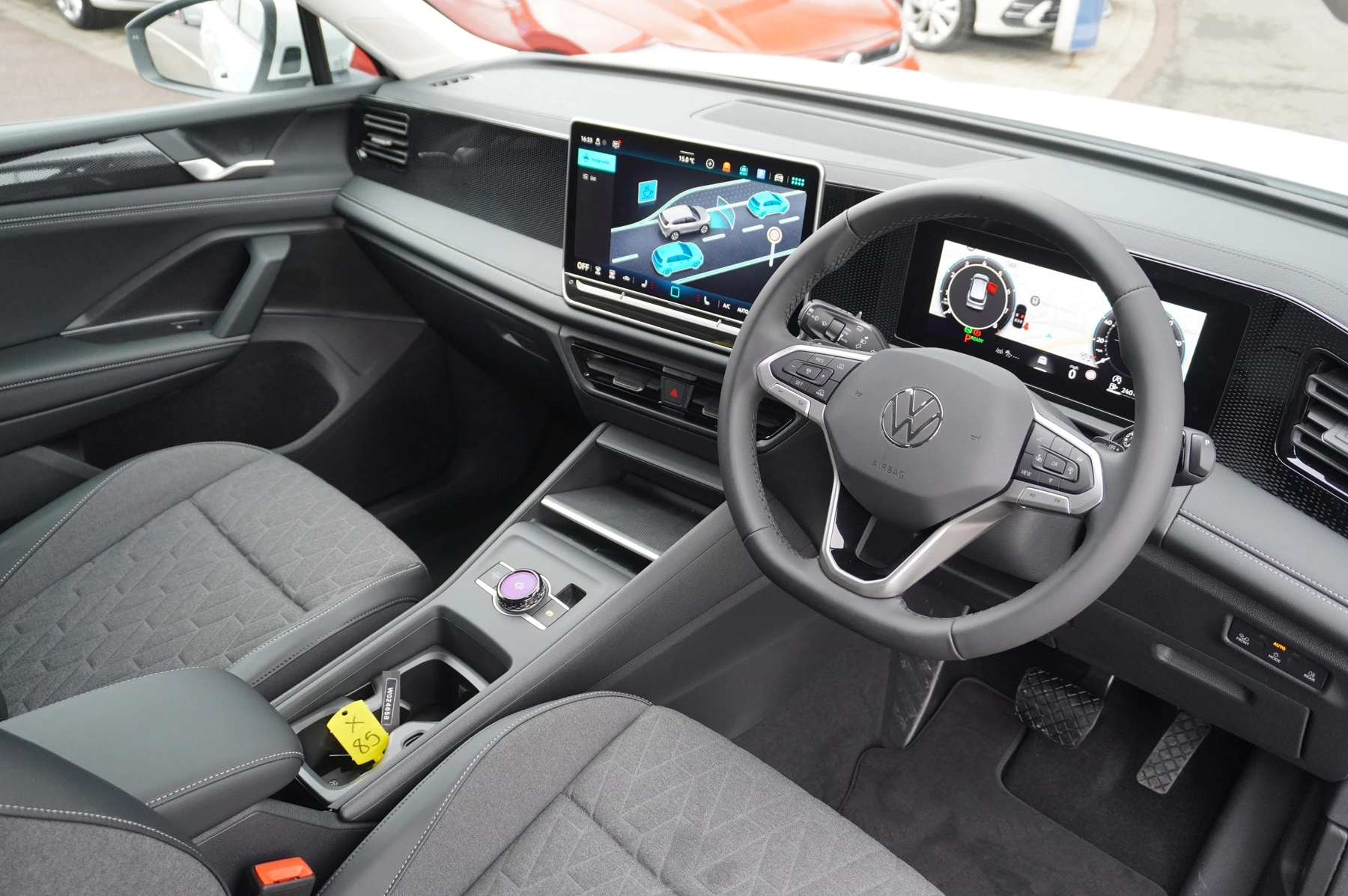 Volkswagen-Tiguan-image-5