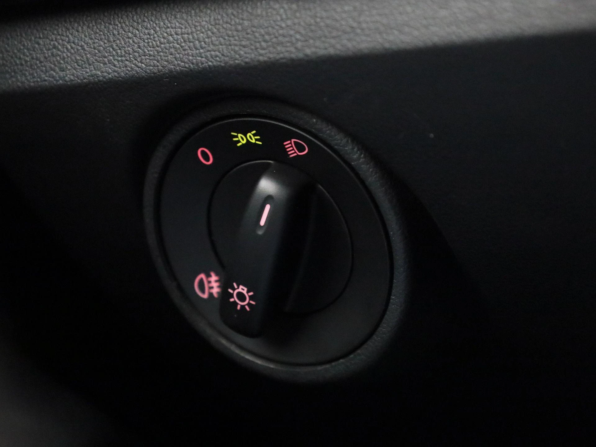 Volkswagen-up!-image-14