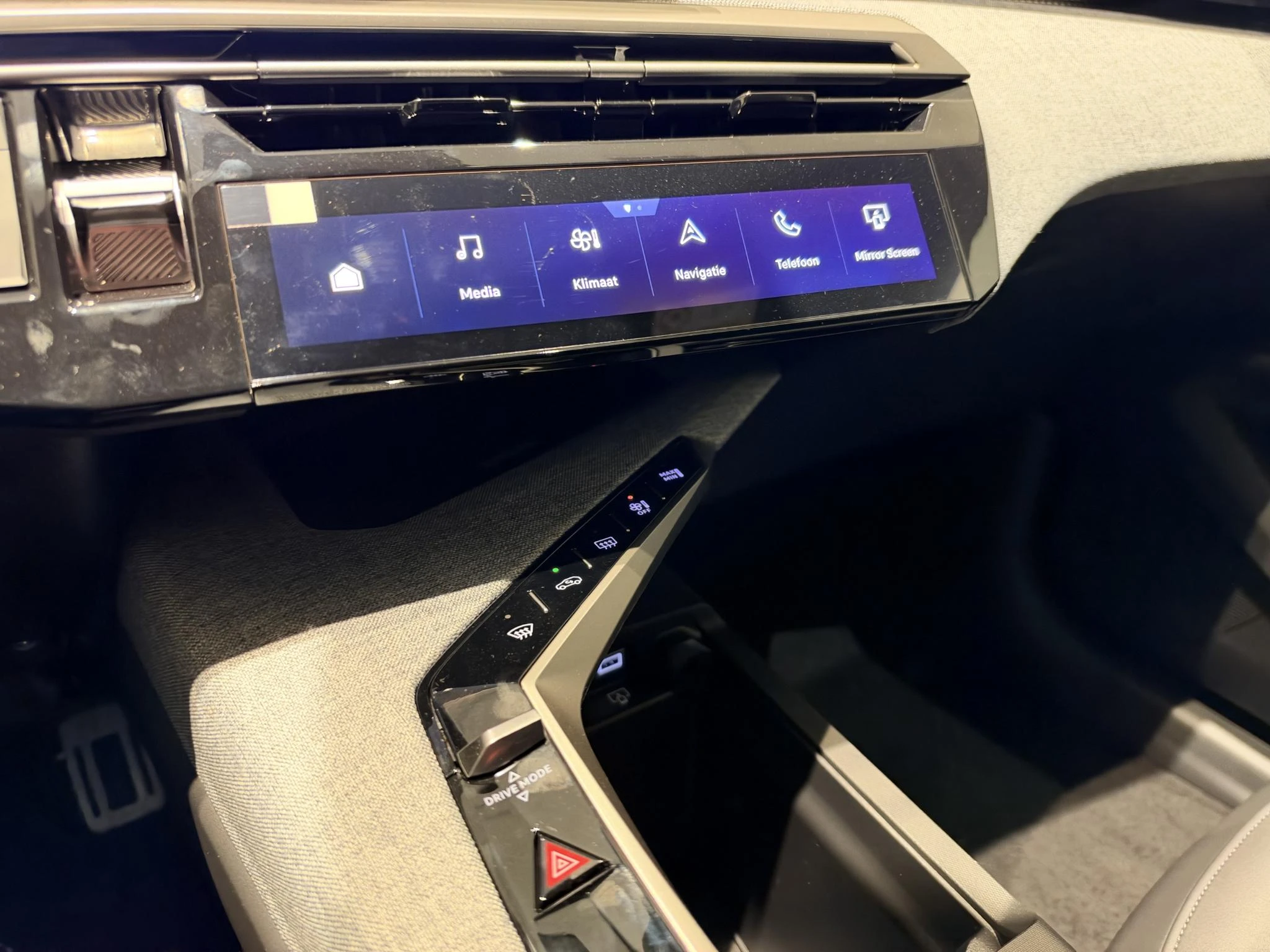 Peugeot-e-3008-image-22