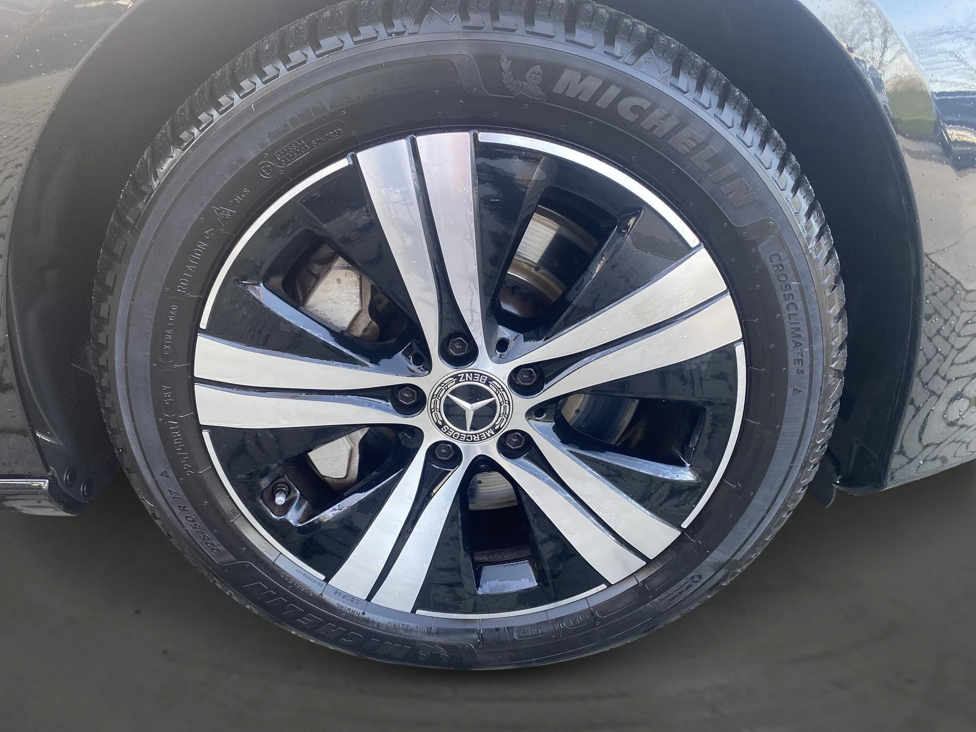 Mercedes-Benz C-Klasse 300 e Luxury Line + LEDER + DIGITAL LIGHT + 360 CAMERA +