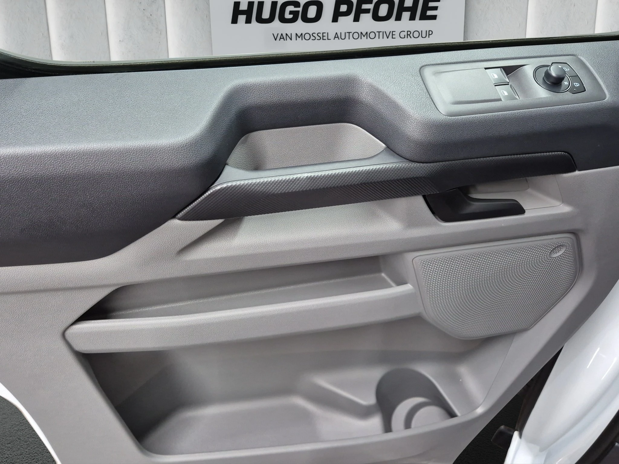Ford-Transit Custom-image-15