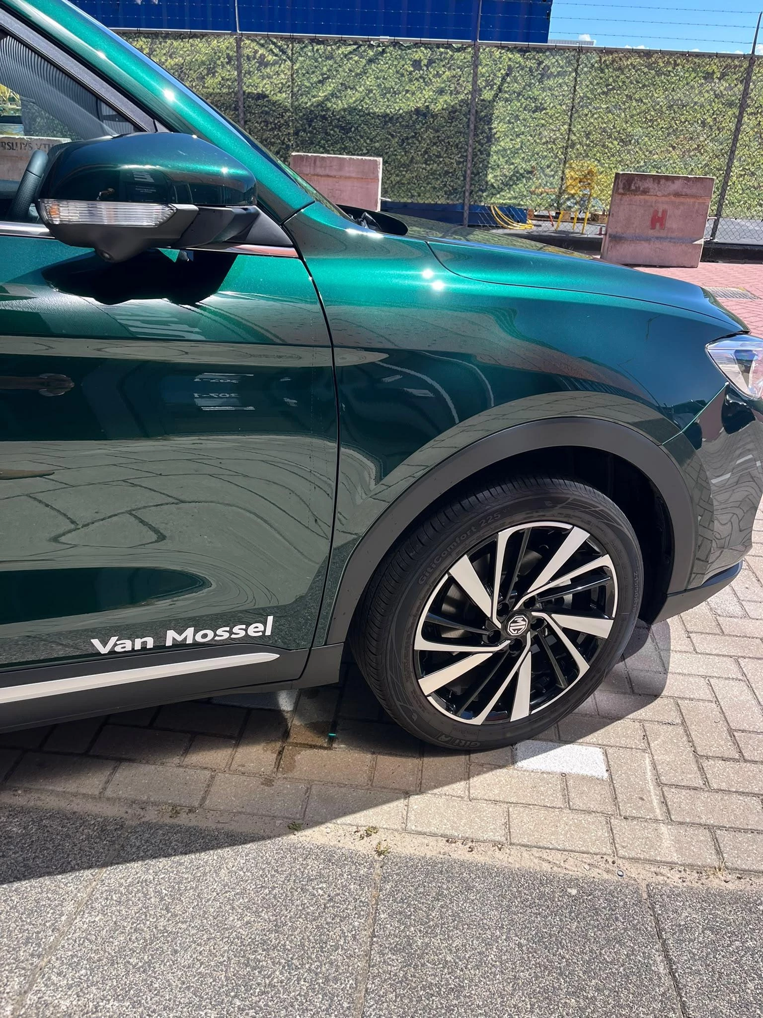 MG ZS 1.5 Hybrid+ Luxury