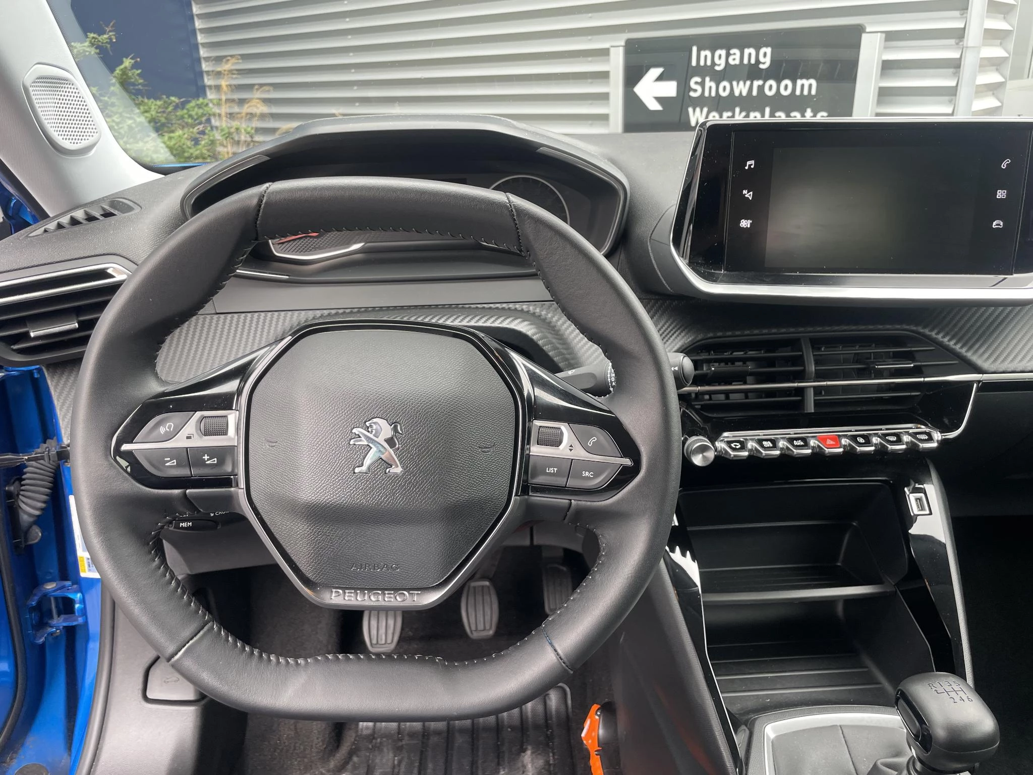 Peugeot-2008-image-9