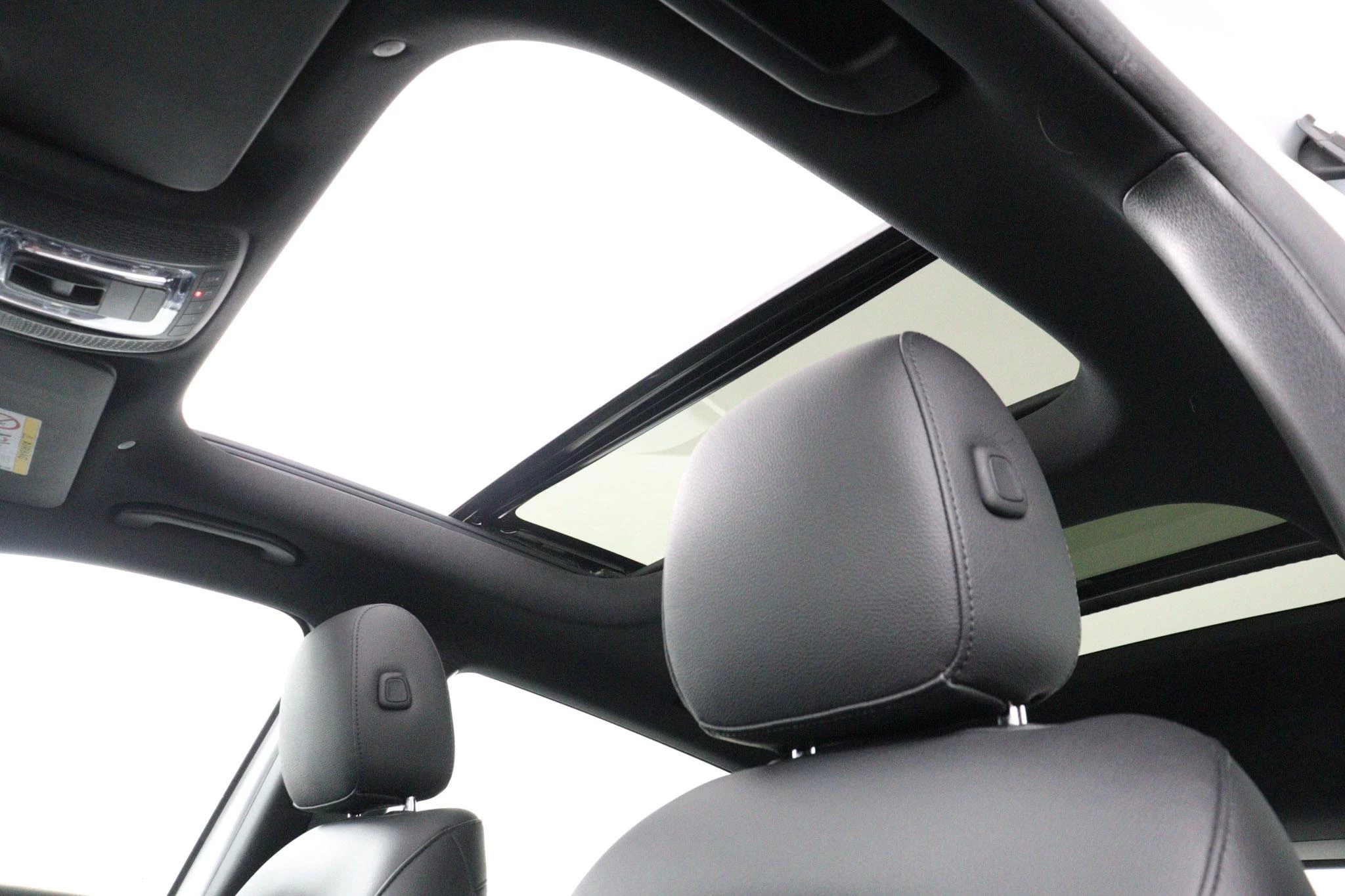 Mercedes-Benz-B-Klasse-image-46