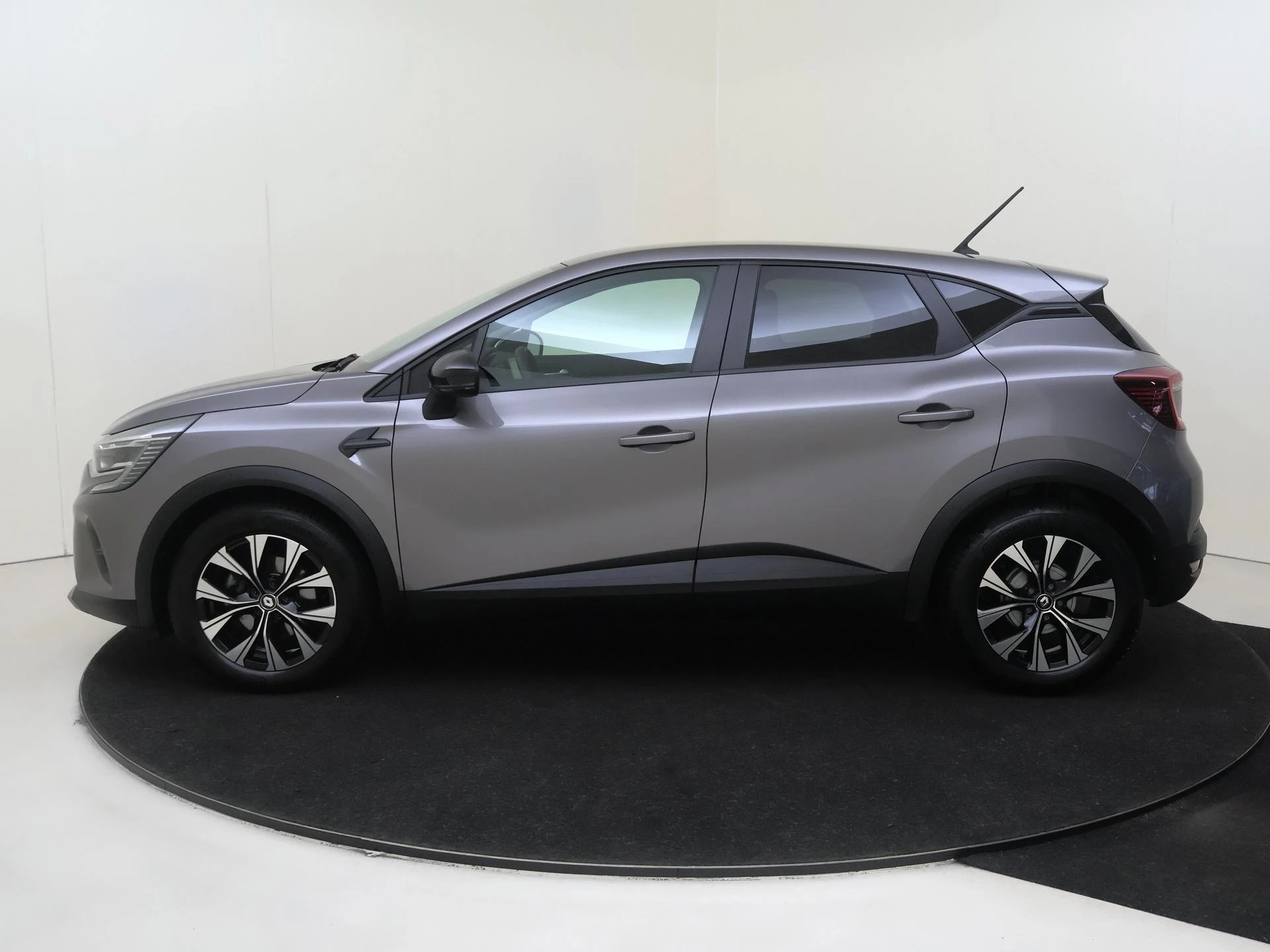 Renault Captur 1.6 E-Tech Hybrid 145 Zen
